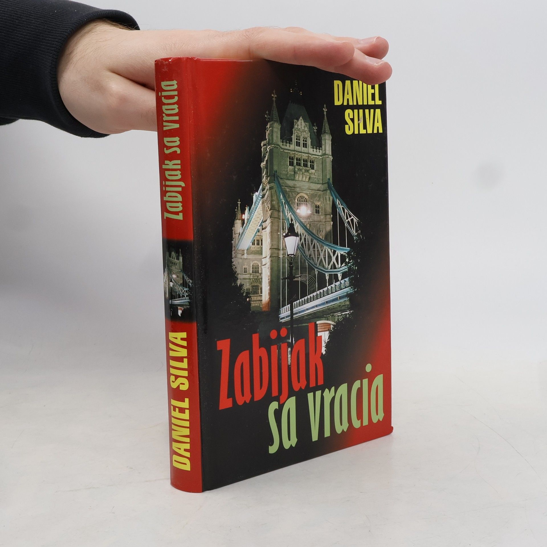 Daniel Silva Zabijak sa vracia