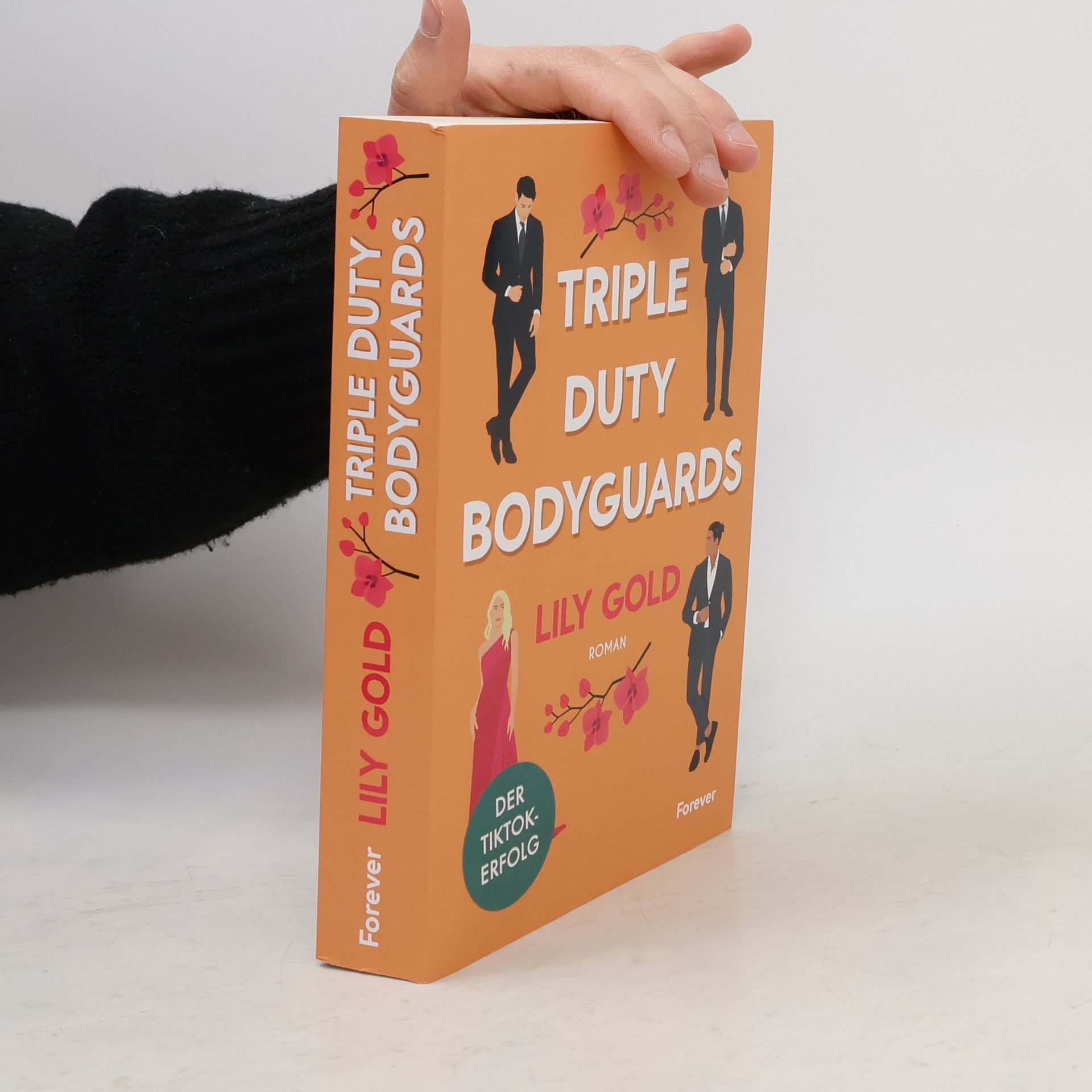 Lily Gold Triple Duty Bodyguards