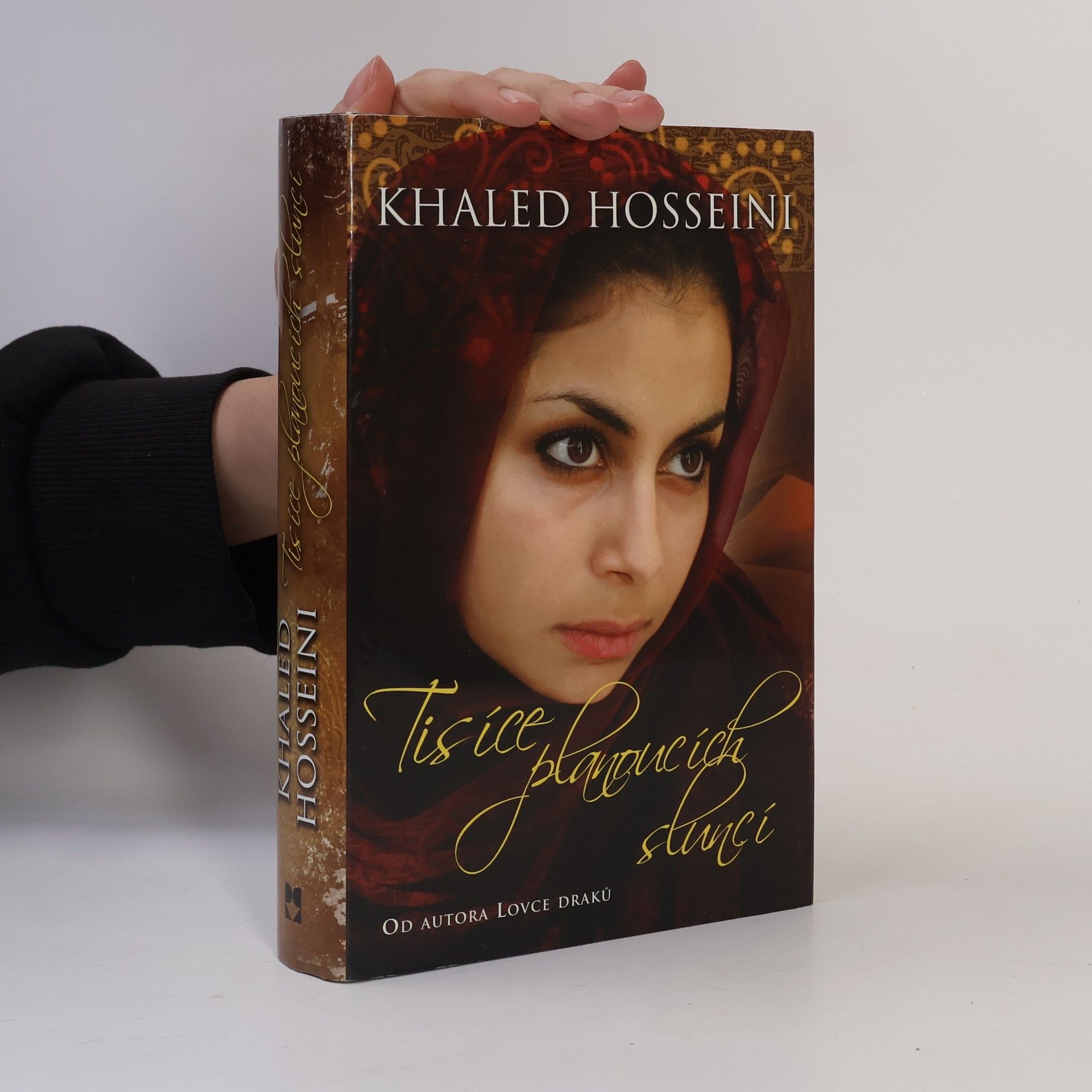 Khaled Hosseini Tisíce planoucích sluncí