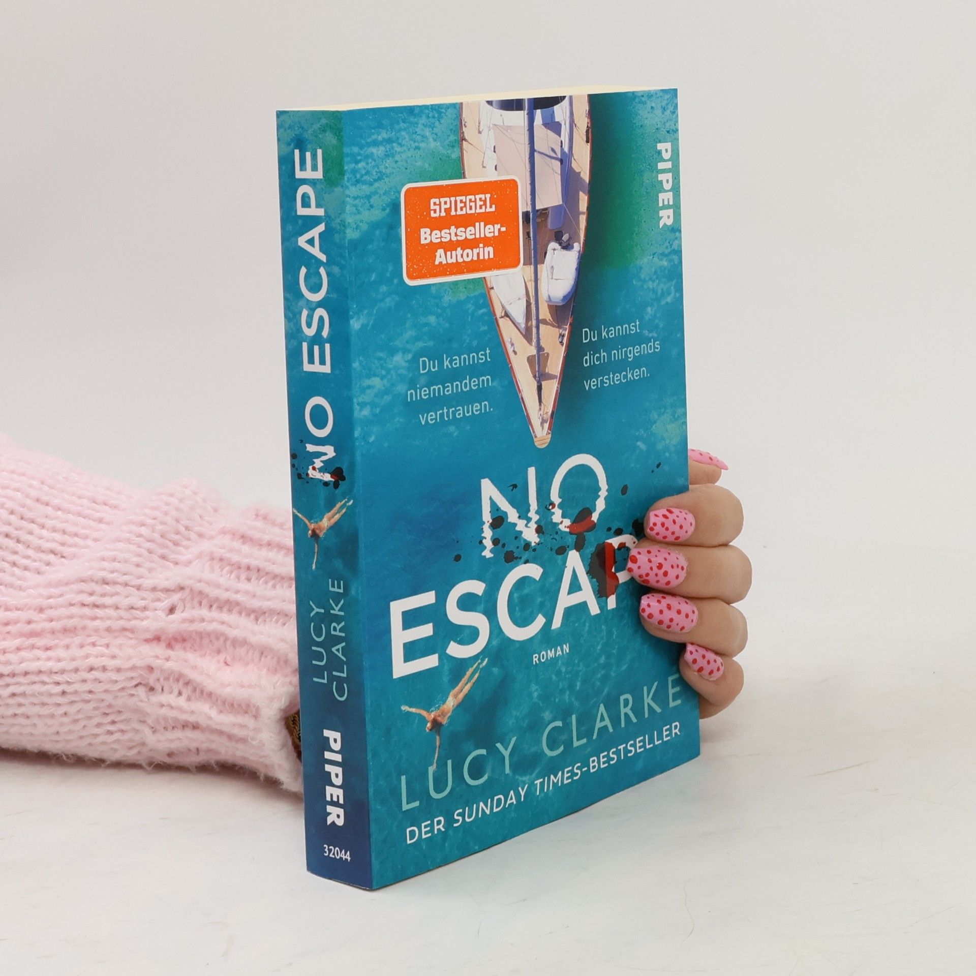 Lucy Clarke No Escape