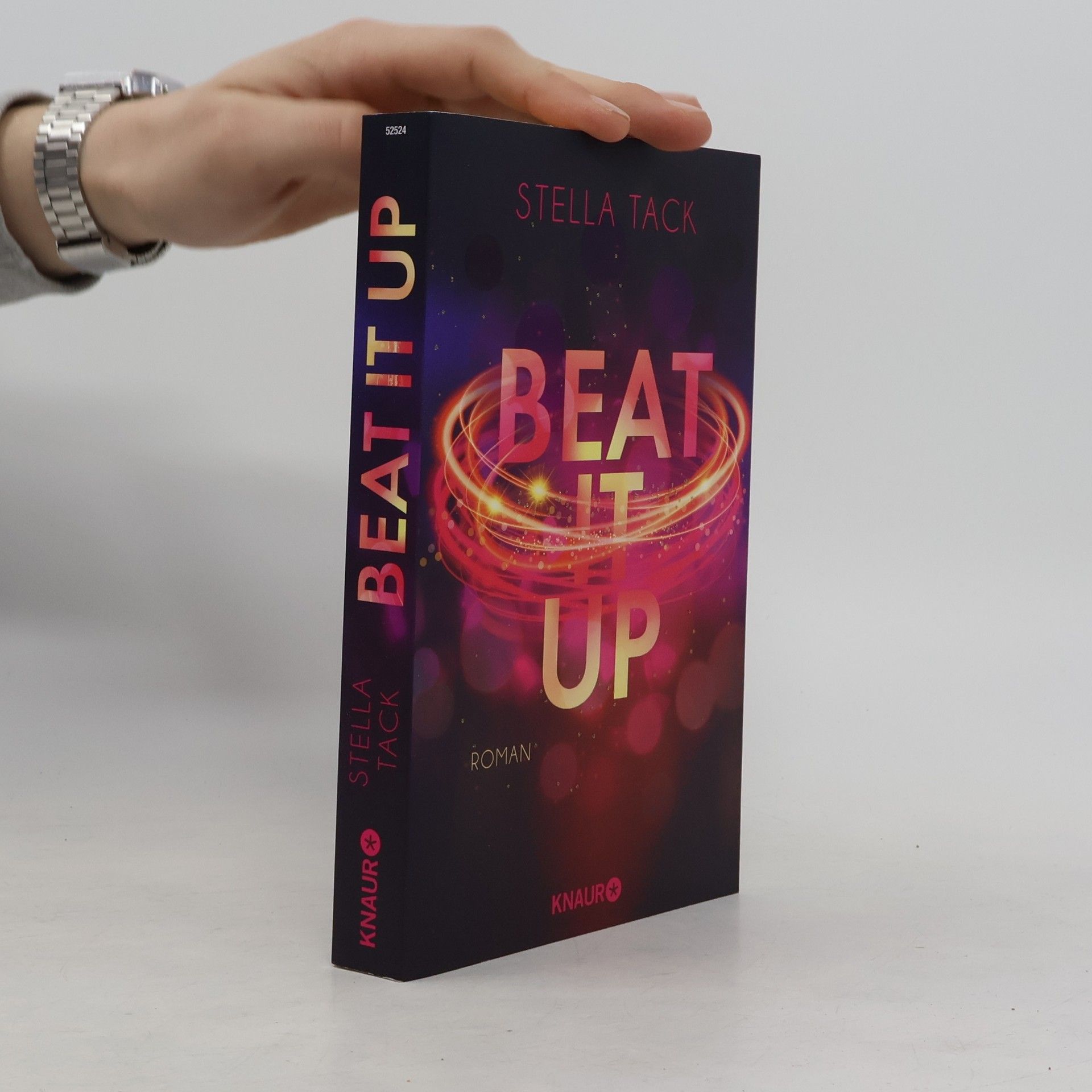 Stella A. Tack Beat It Up