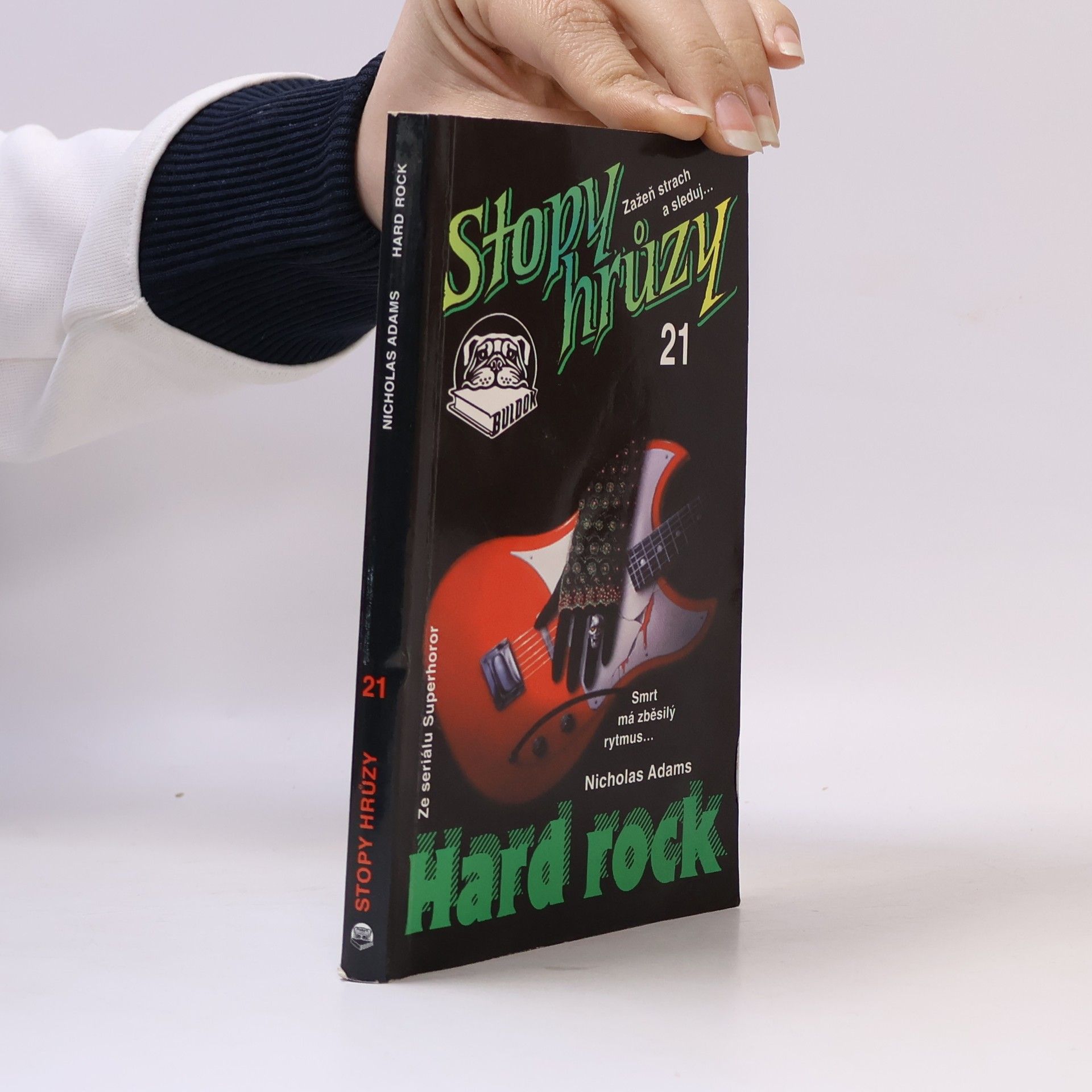 James D. MacDonald Hard rock. Stopy hrůzy 21