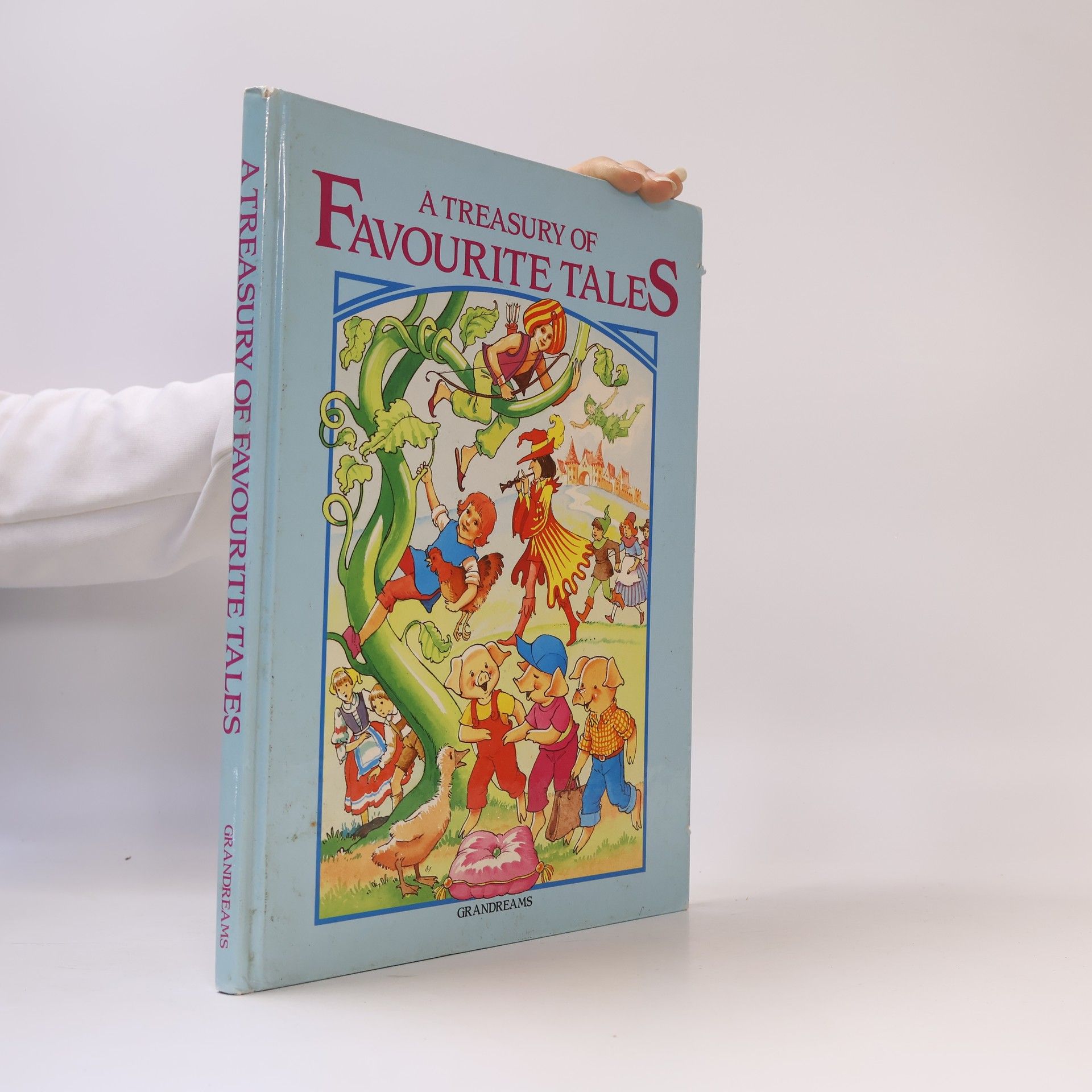 Ann McKie A Treasury of Favourite Tales