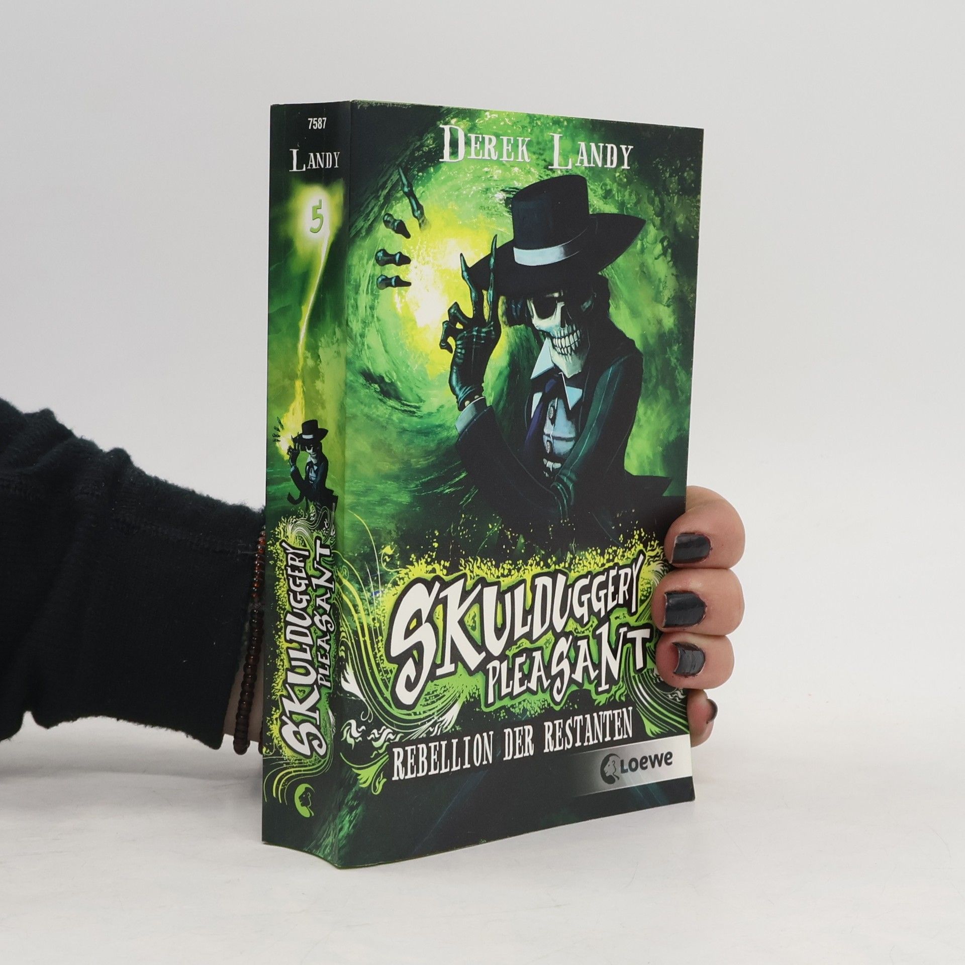 Derek Landy Skulduggery Pleasant. Rebellion der Restanten