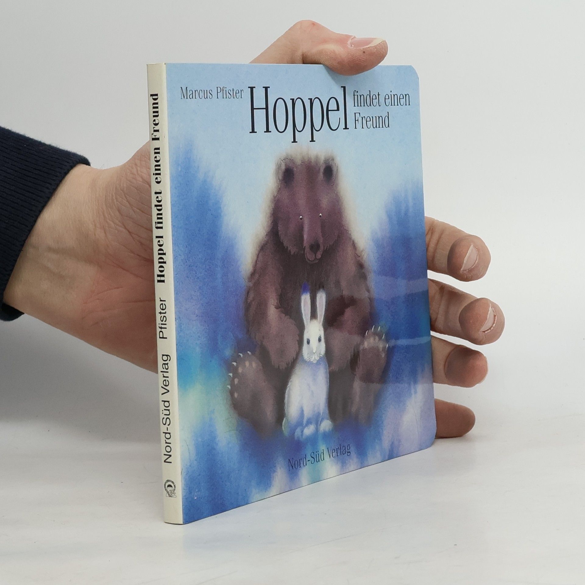 Marcus Pfister Hoppel findet einen Freund