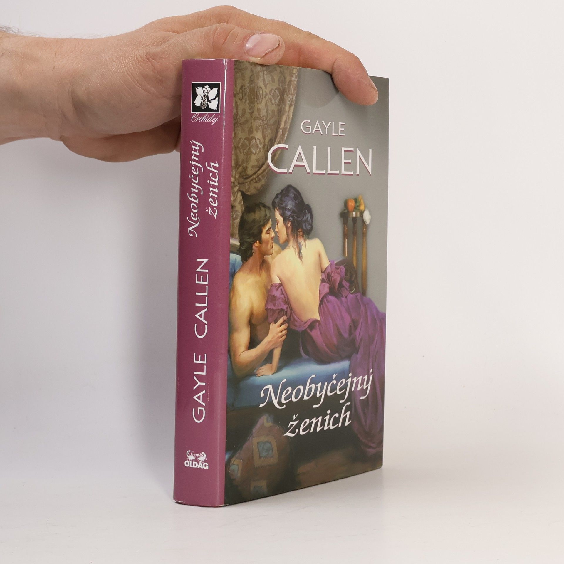 Julia Latham Neobyčejný ženich