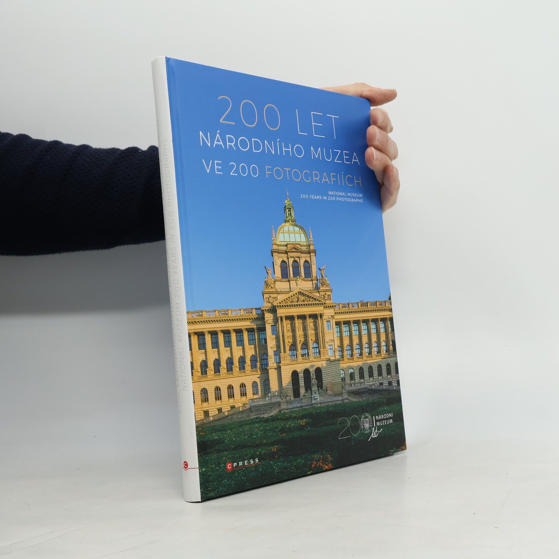 Kolektiv autorů 200 let Národního muzea ve 200 fotografiích