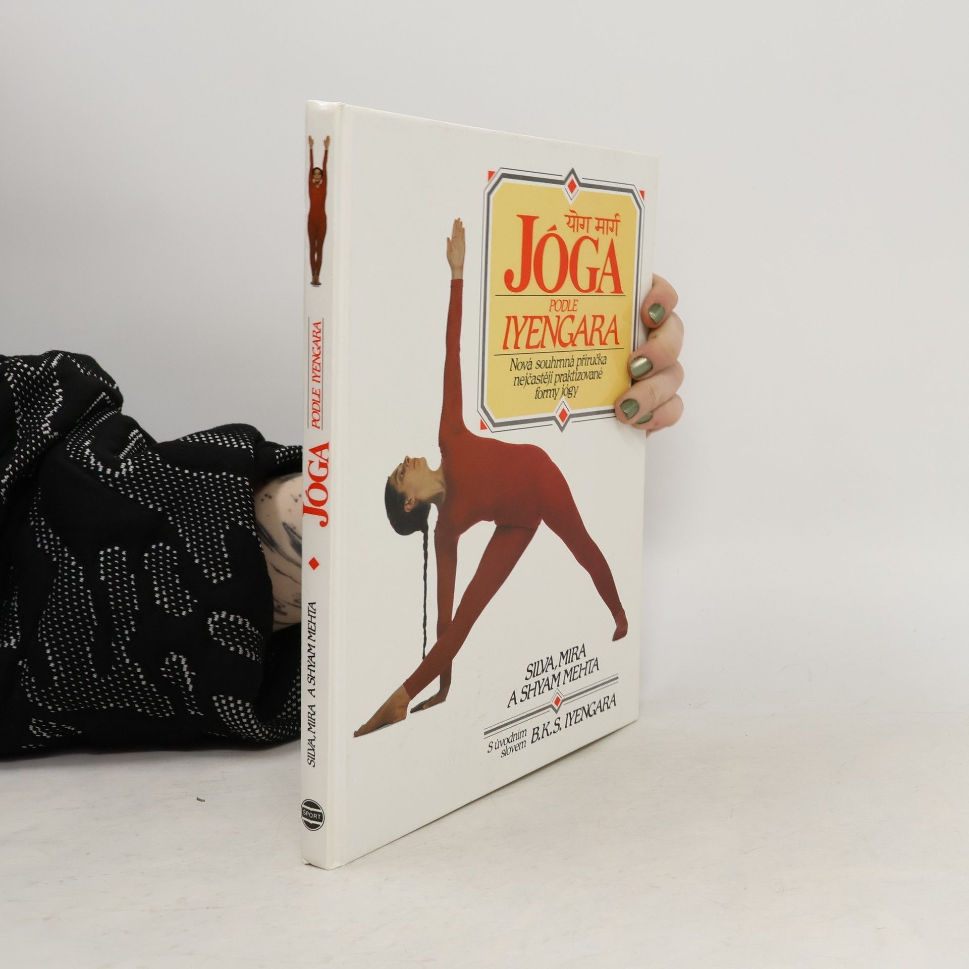 Mehta Mira Jóga podle Iyengara