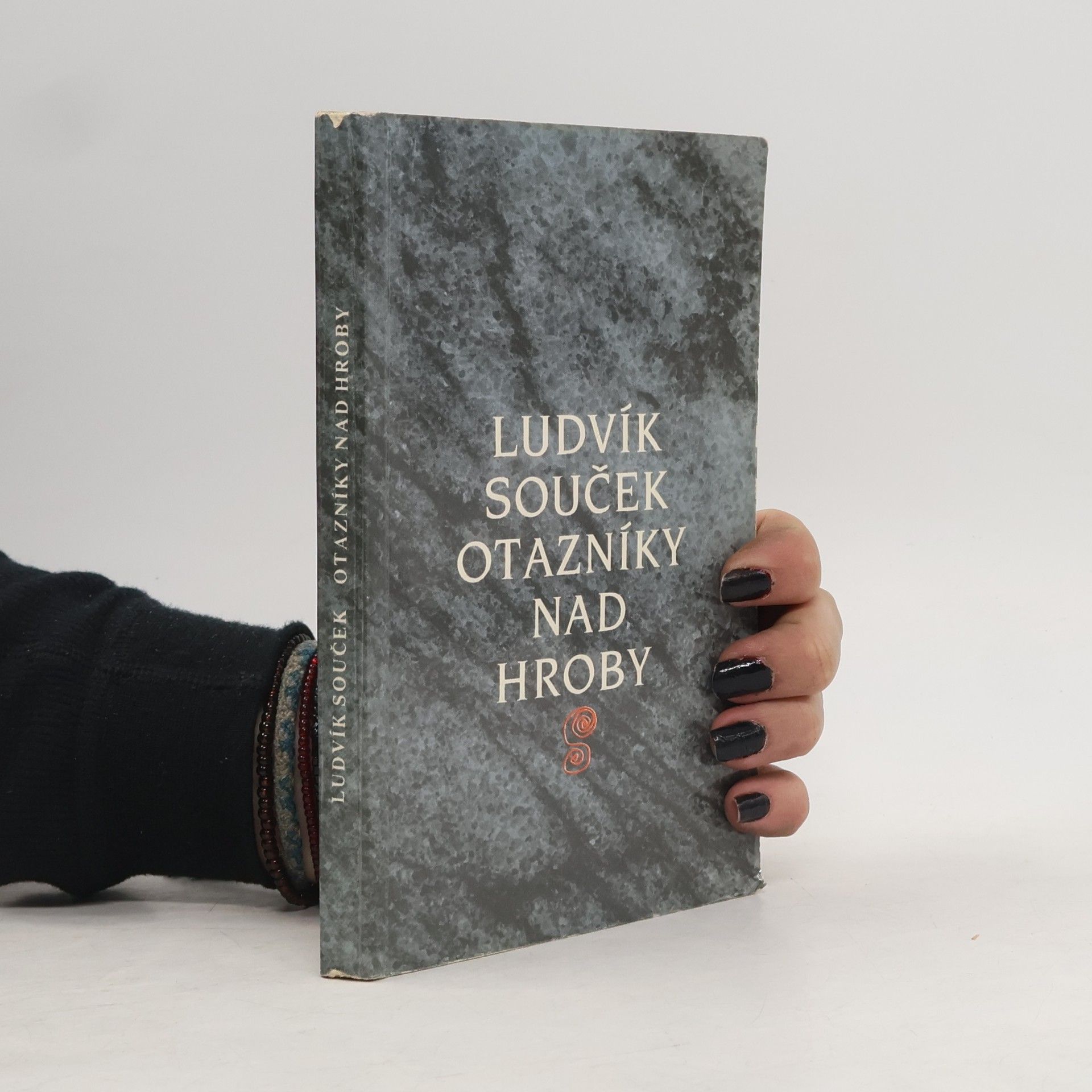 Ludvík Souček Otázníky nad hroby