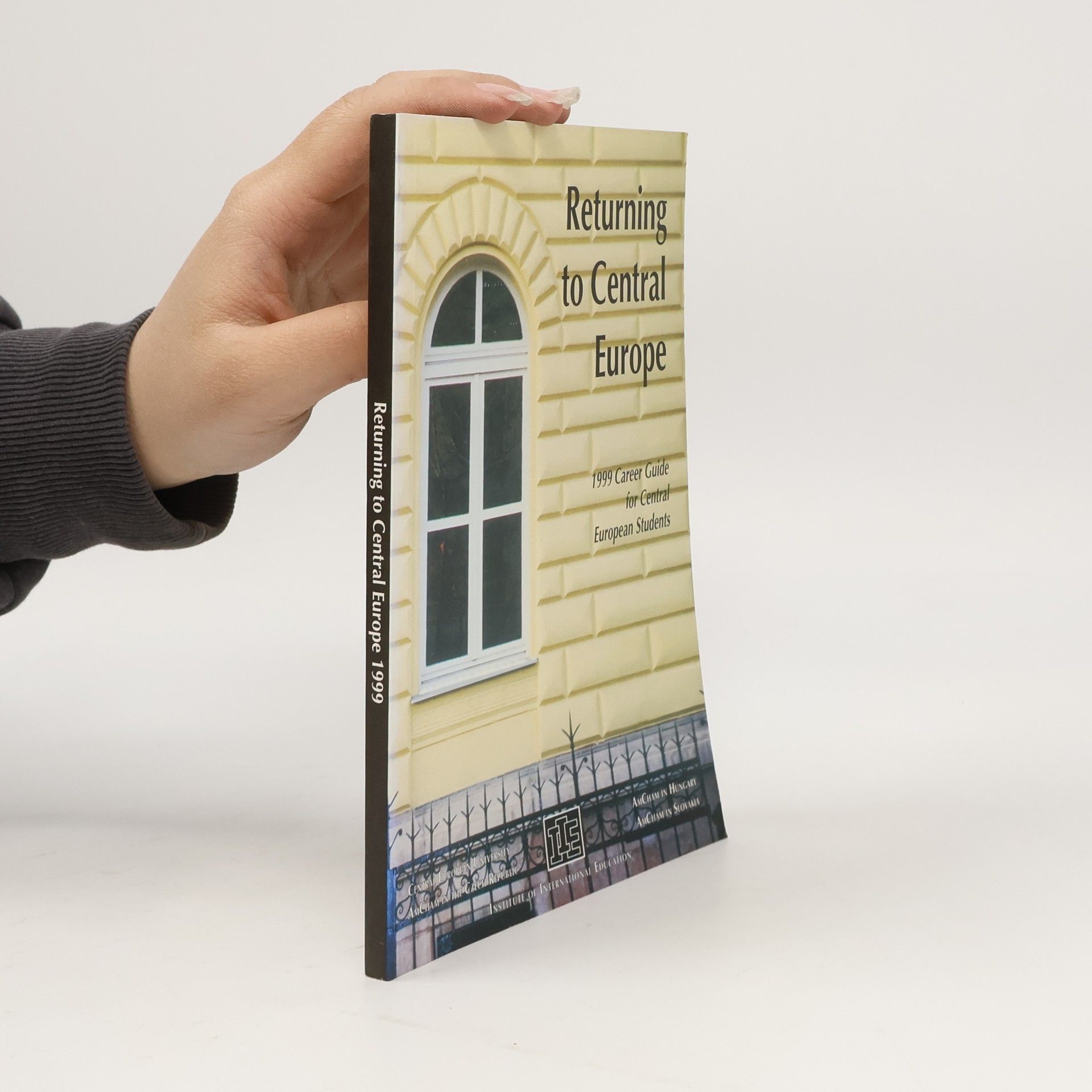 Autorenkollektiv Returning to Central Europe