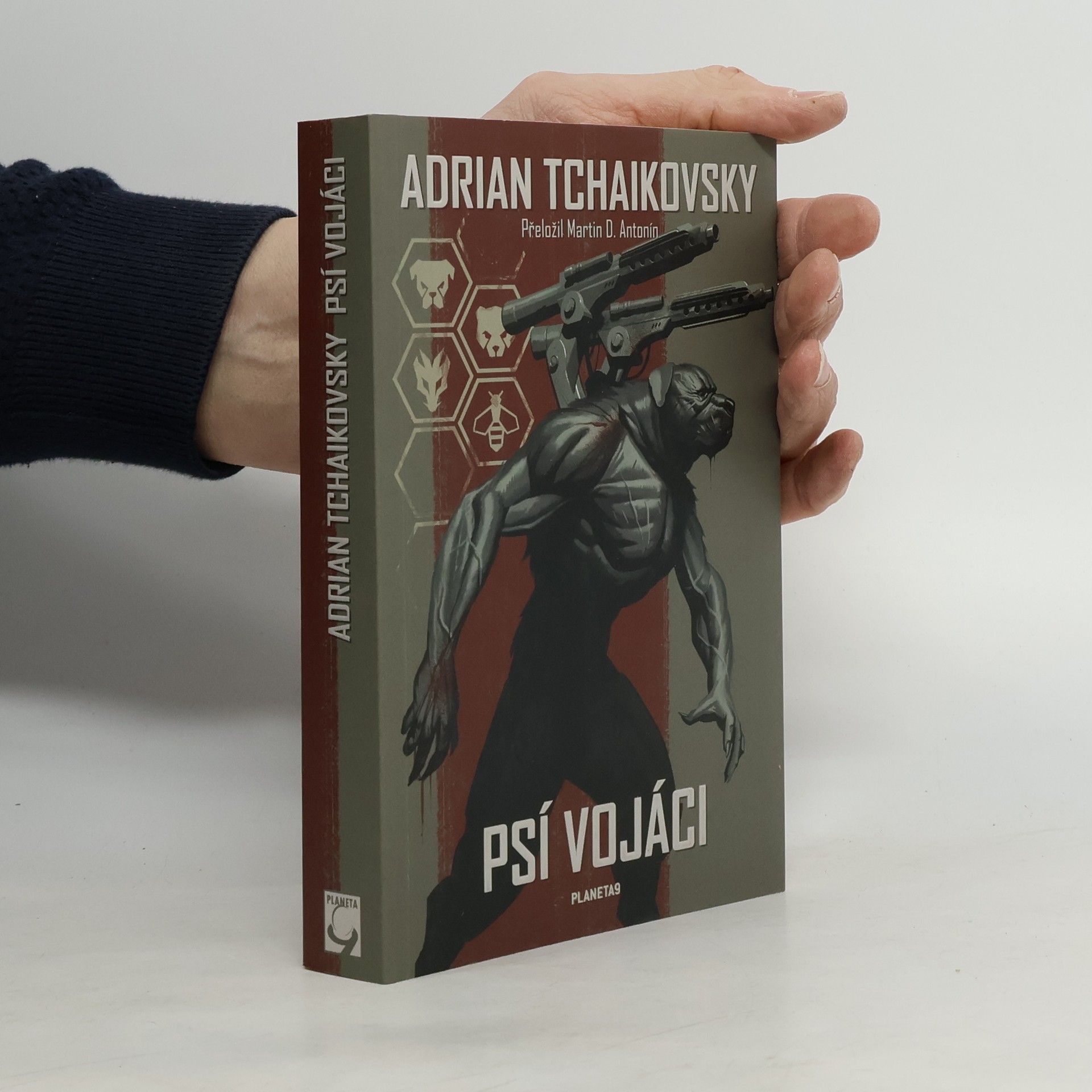 Adrian Tchaikovsky Psí vojáci