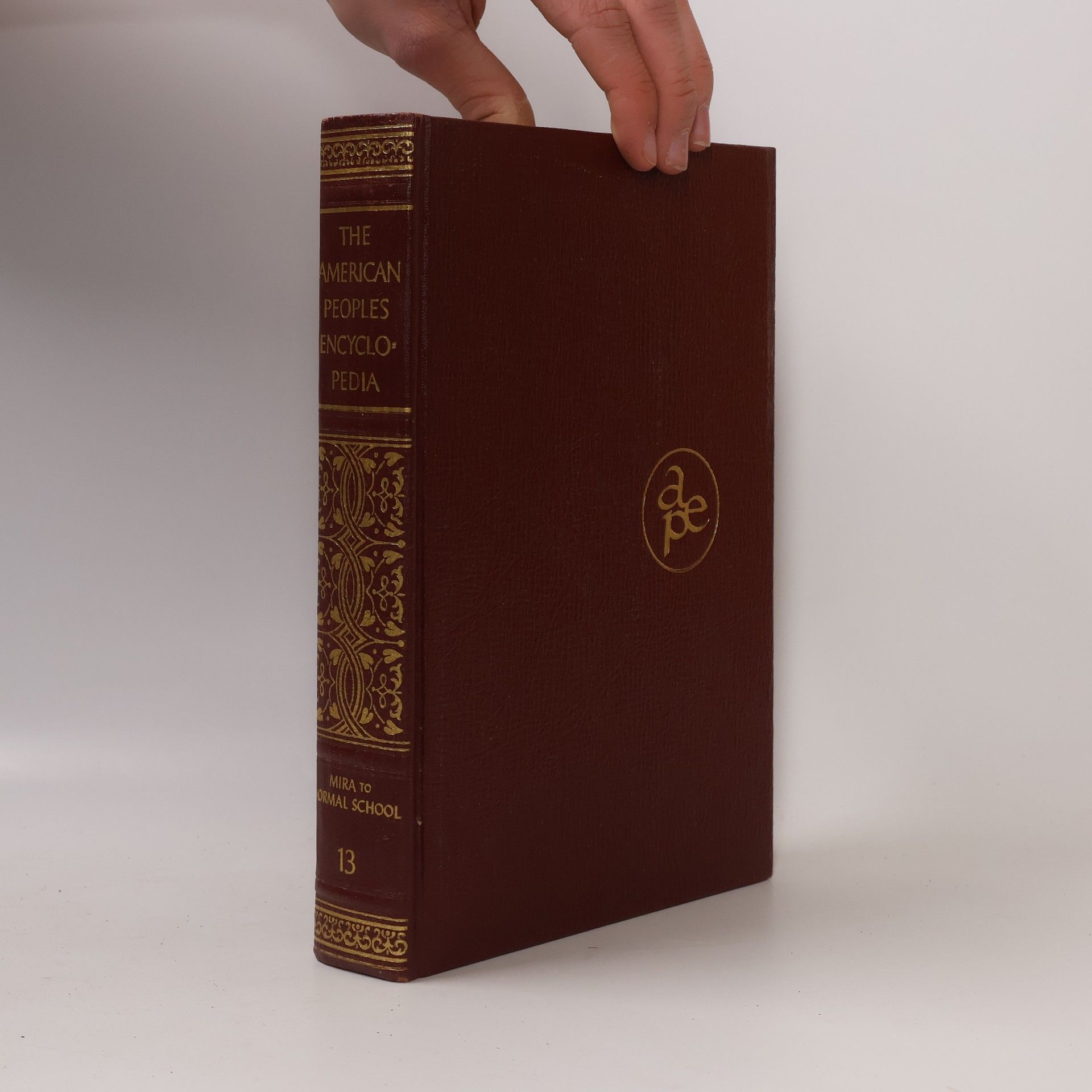 Kolektív autorov The American Peoples Encyklopedia 13