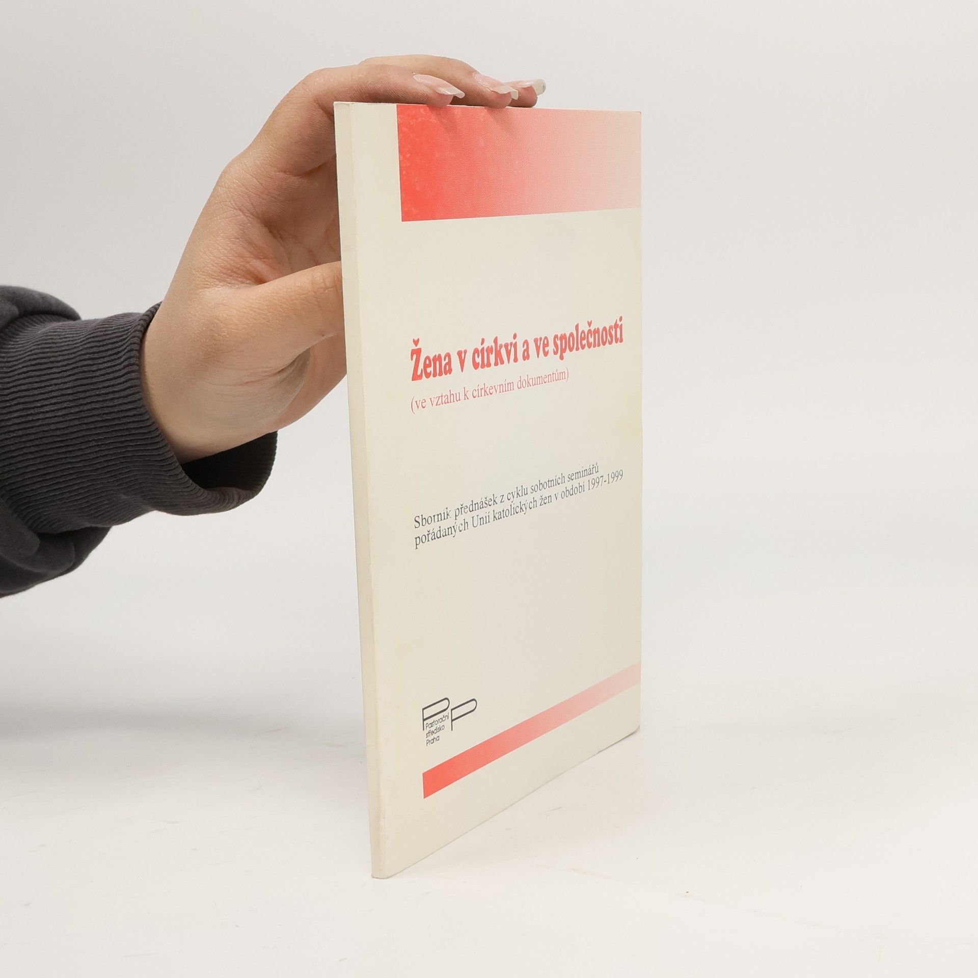 Collectif d'auteurs Žena v církvi a ve společnosti