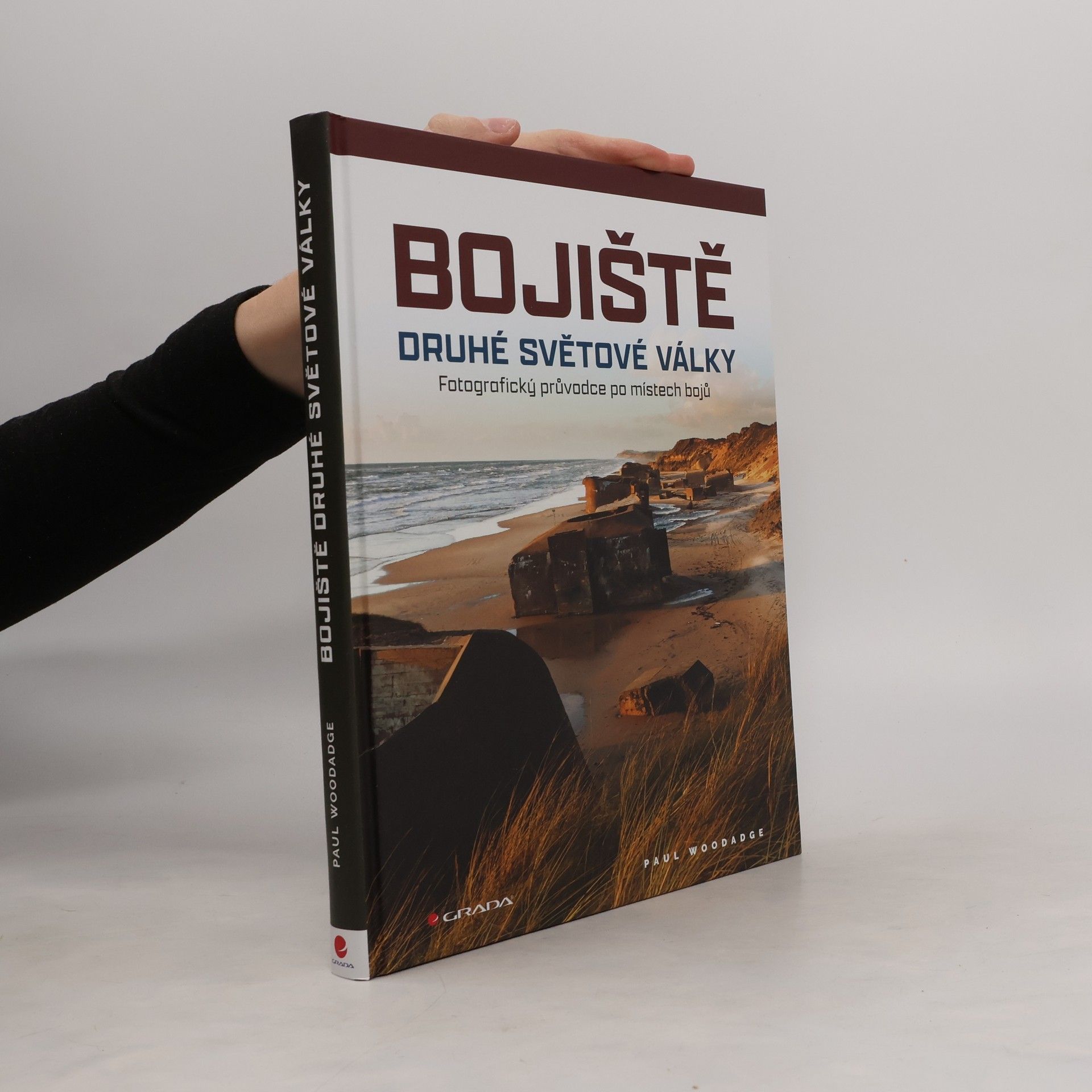 Paul Woodadge Bojiště druhé světové války : fotografický průvodce po místech bojů