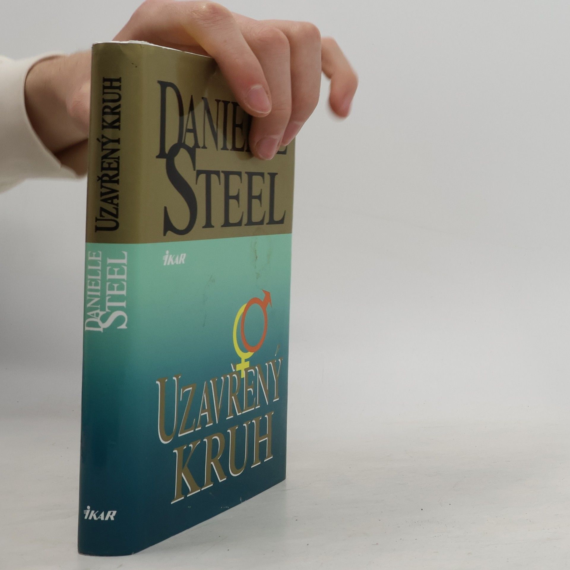 Danielle Steel Uzavřený kruh