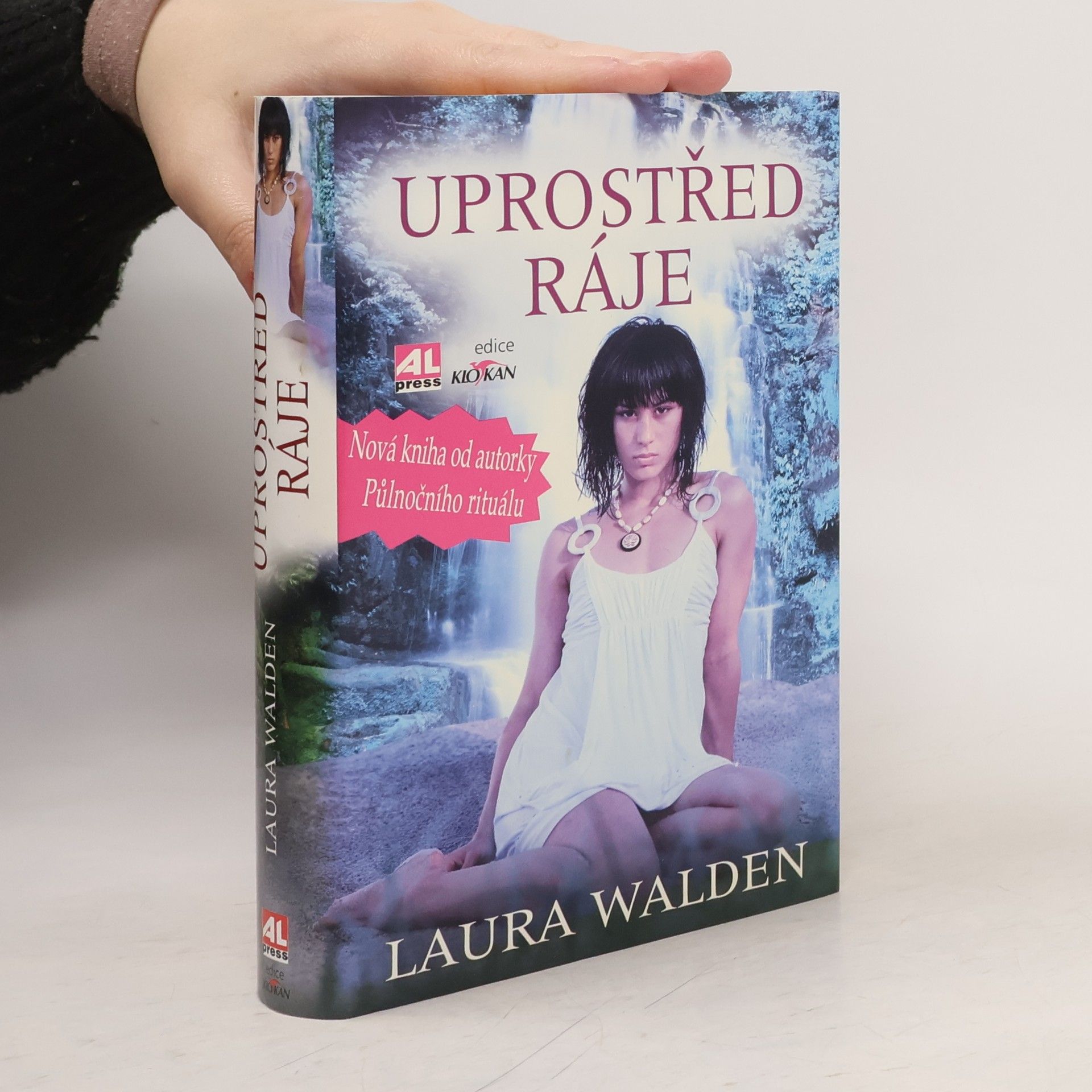 Laura Walden Uprostřed ráje