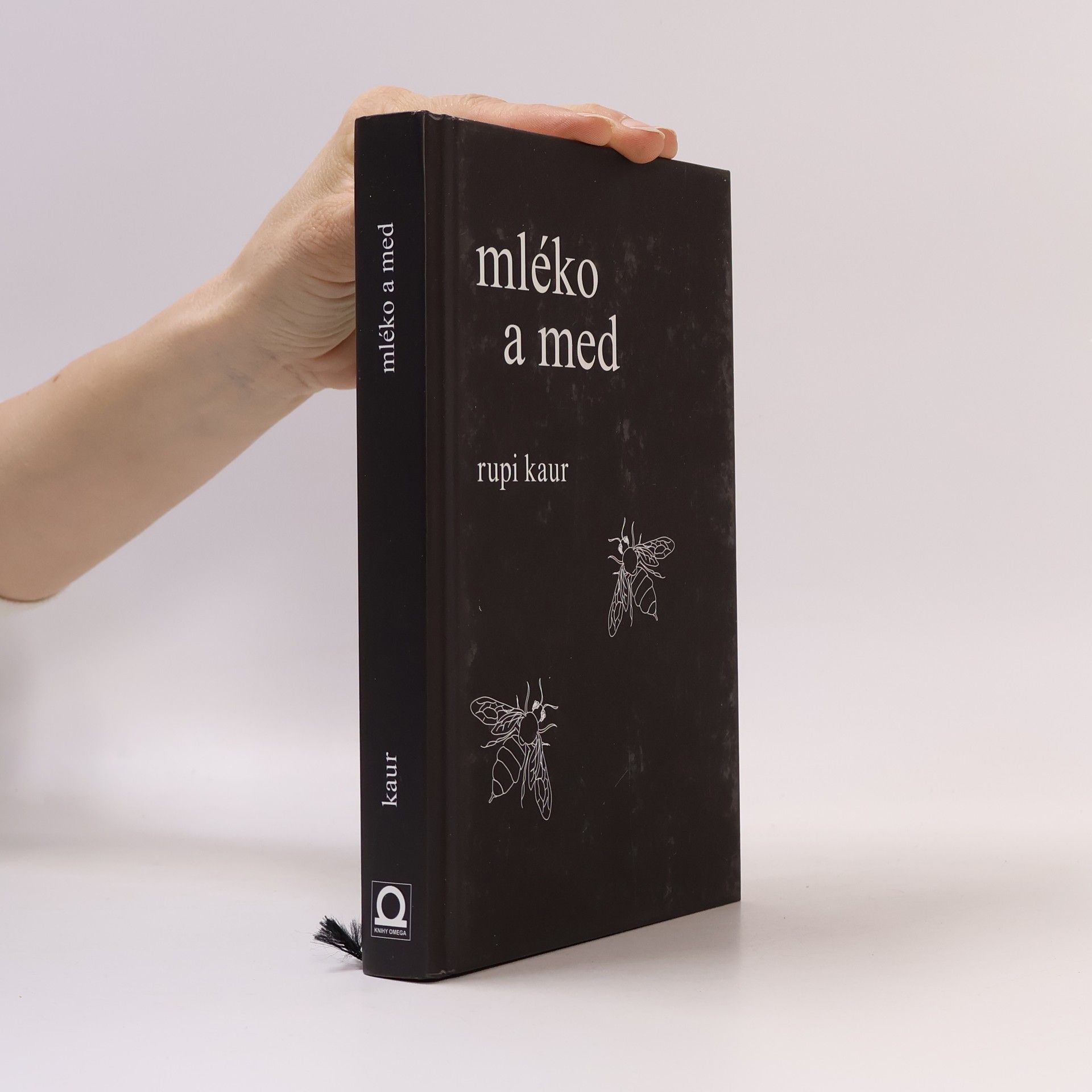 Rupi Kaur Mléko a med