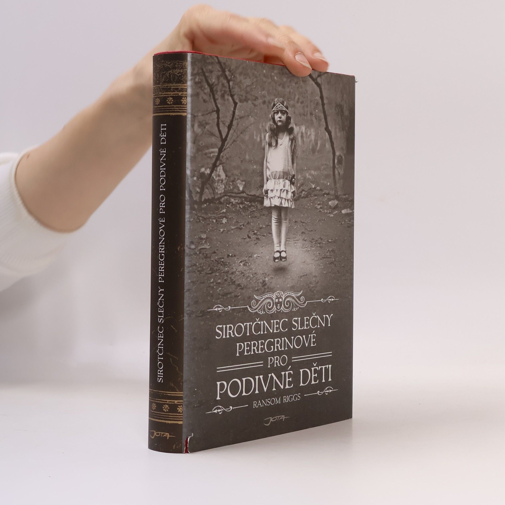 Ransom Riggs Sirotčinec slečny Peregrinové pro podivné děti