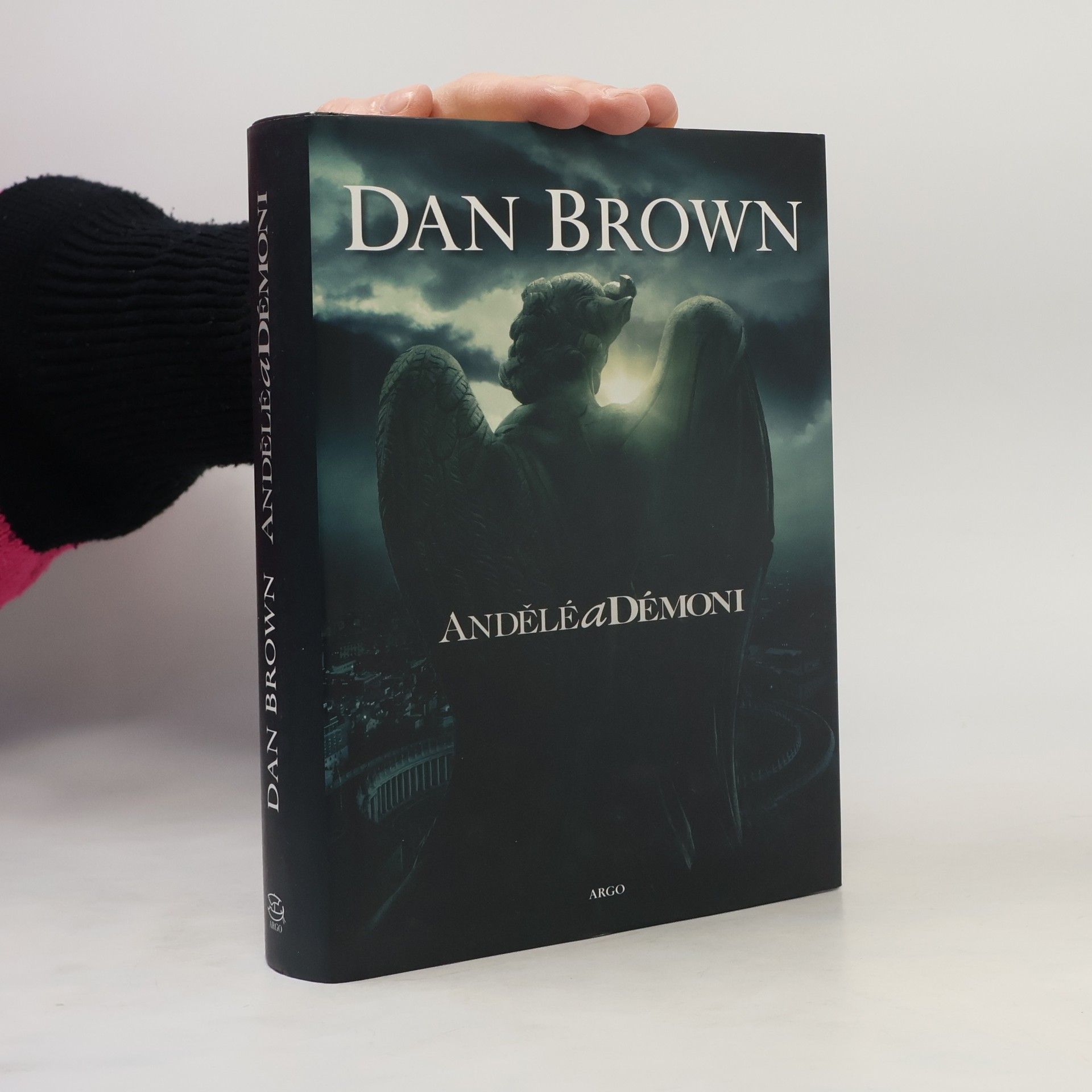 Dan Brown Andělé a démoni