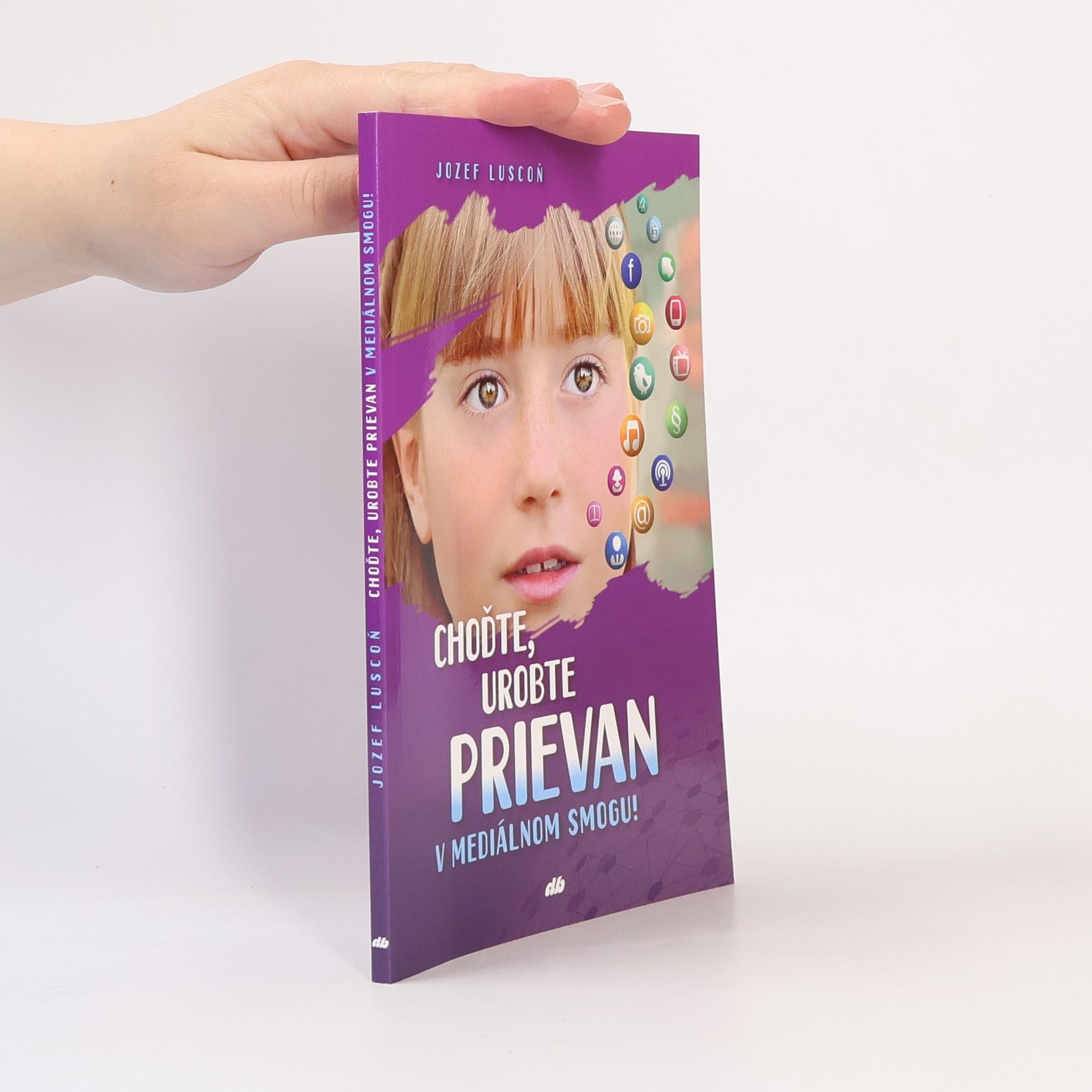 Jozef Luscoň Choďte, urobte prievan v mediálnom smogu