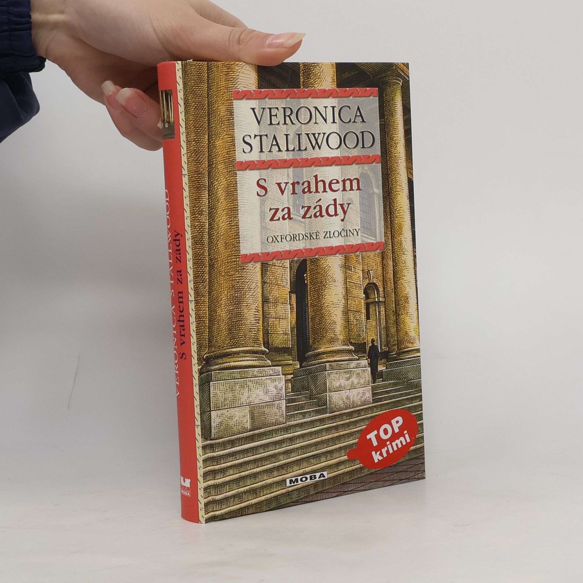 Veronica Stallwood S vrahem za zády