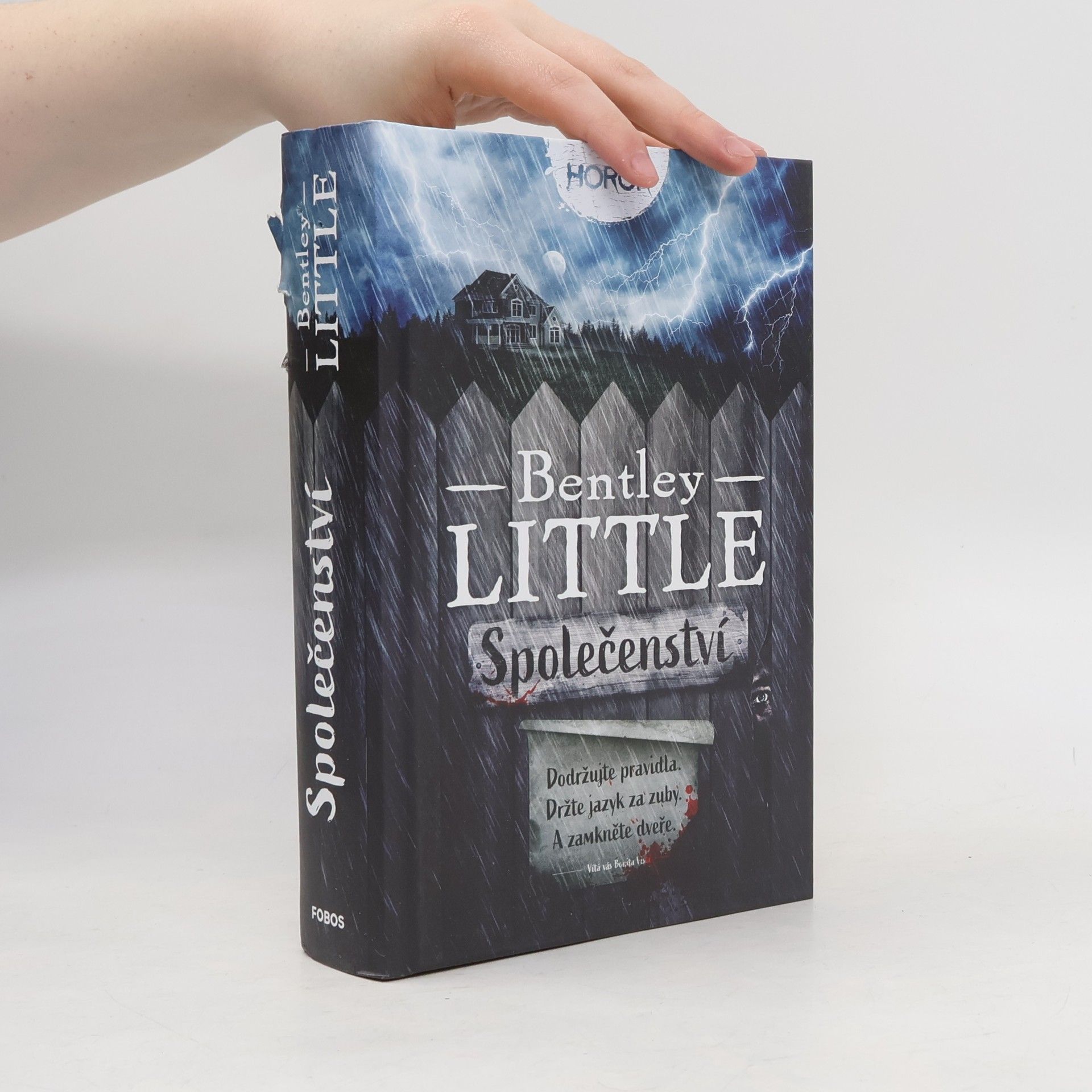 Bentley Little Společenství