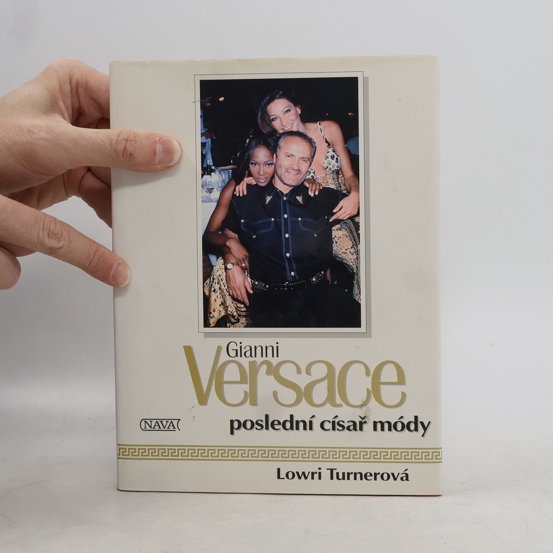 Lowri Turner Gianni Versace. Poslední císař módy