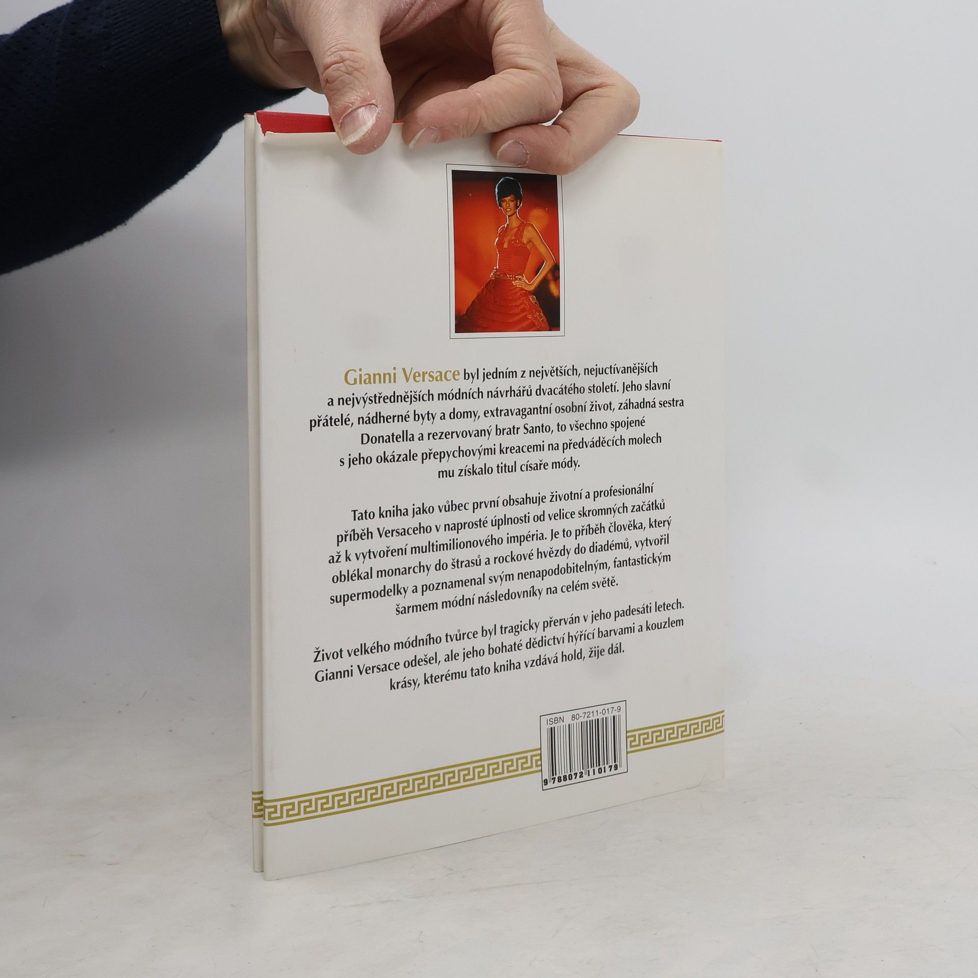 Lowri Turner Gianni Versace. Poslední císař módy