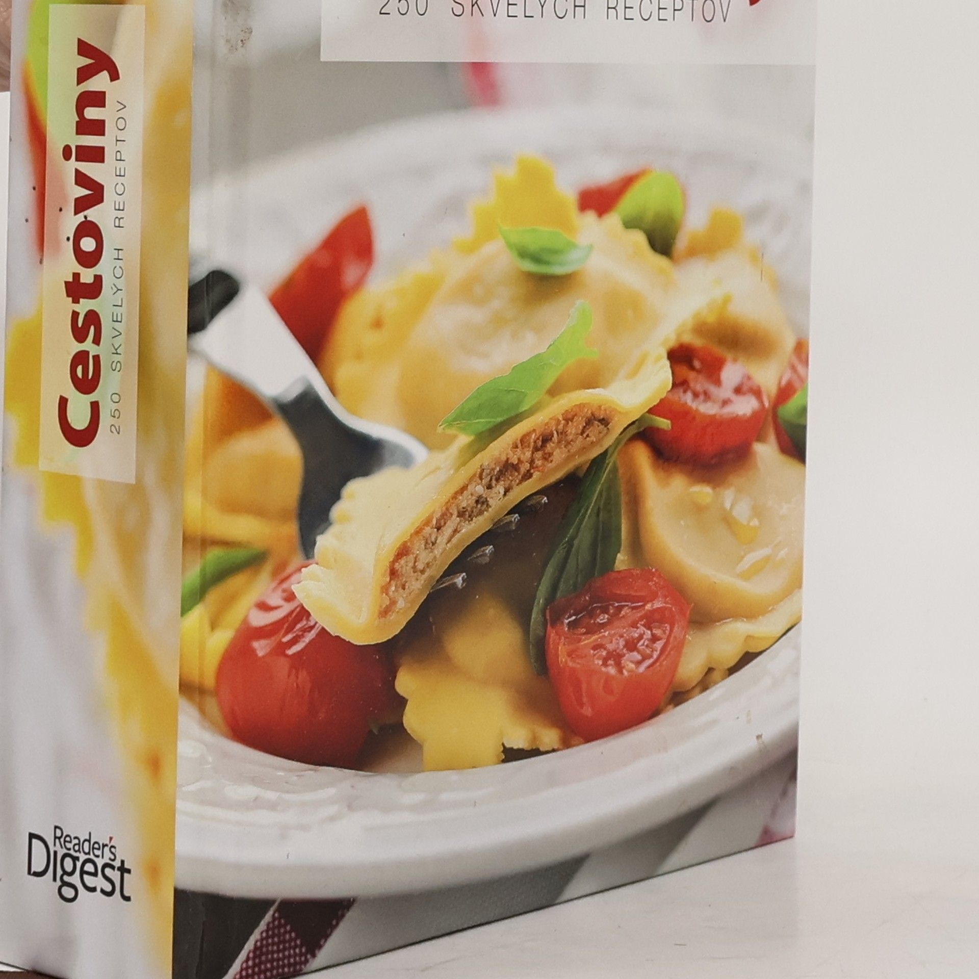 Collectif d'auteurs Cestoviny