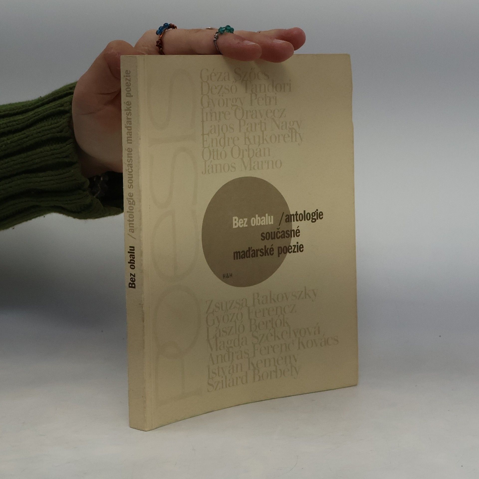 * antologie Bez obalu