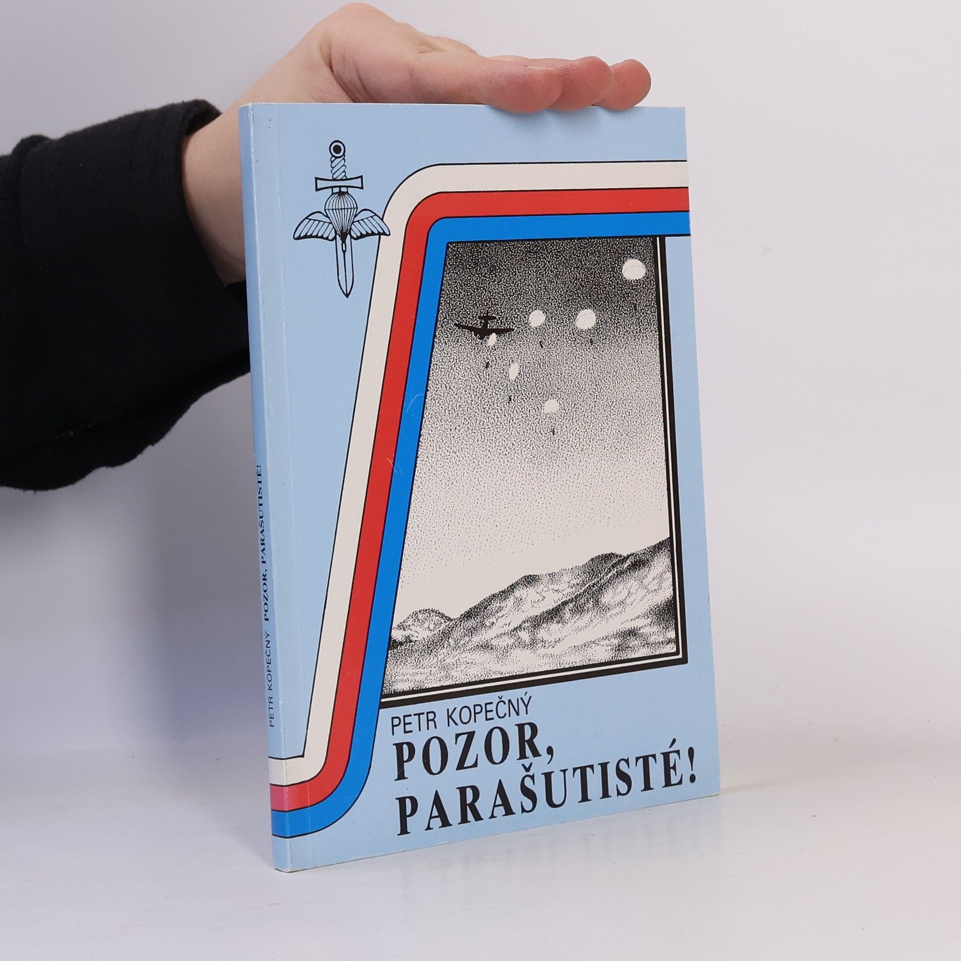 Pozor, parašutisté!