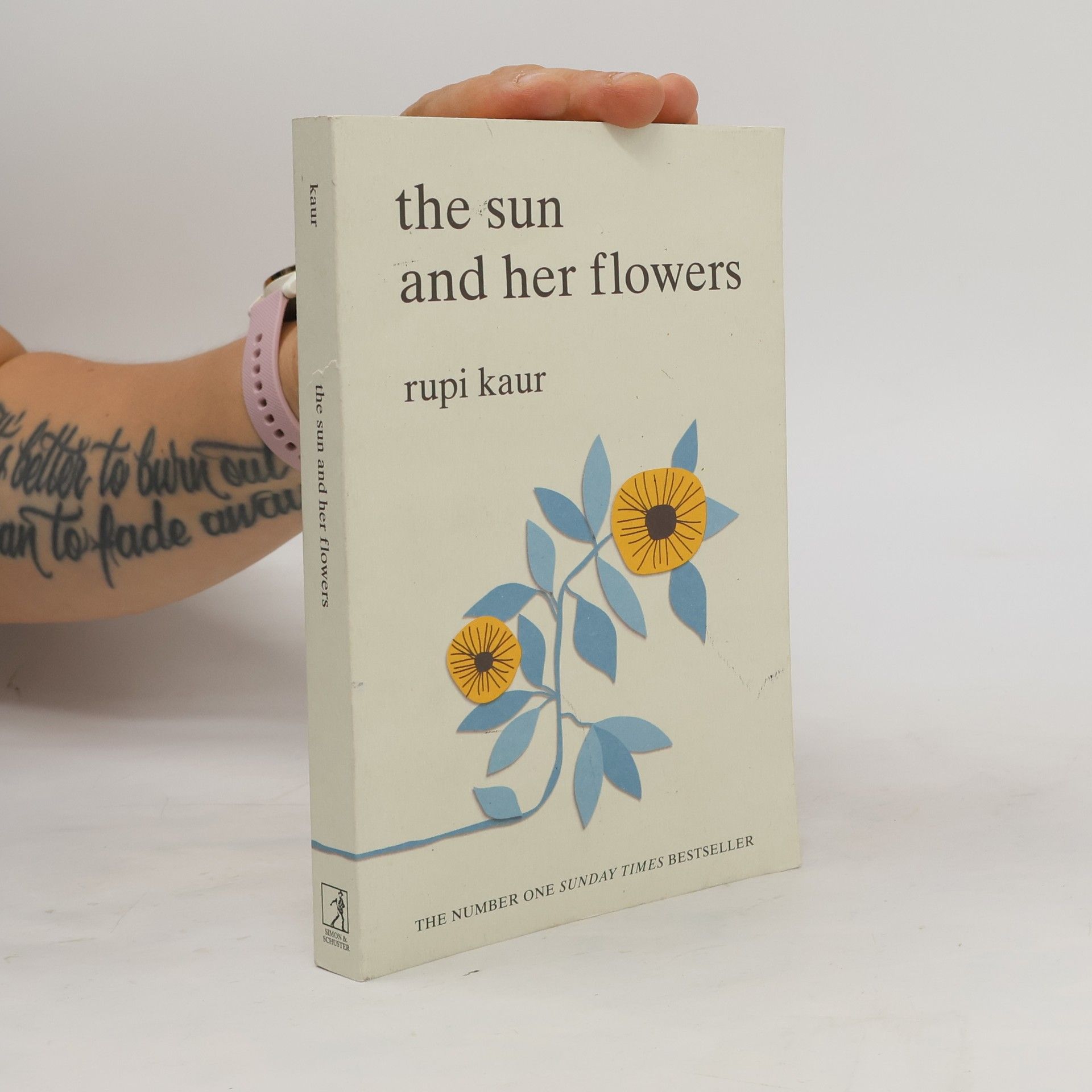 Rupi Kaur The Sun And Her Flowers