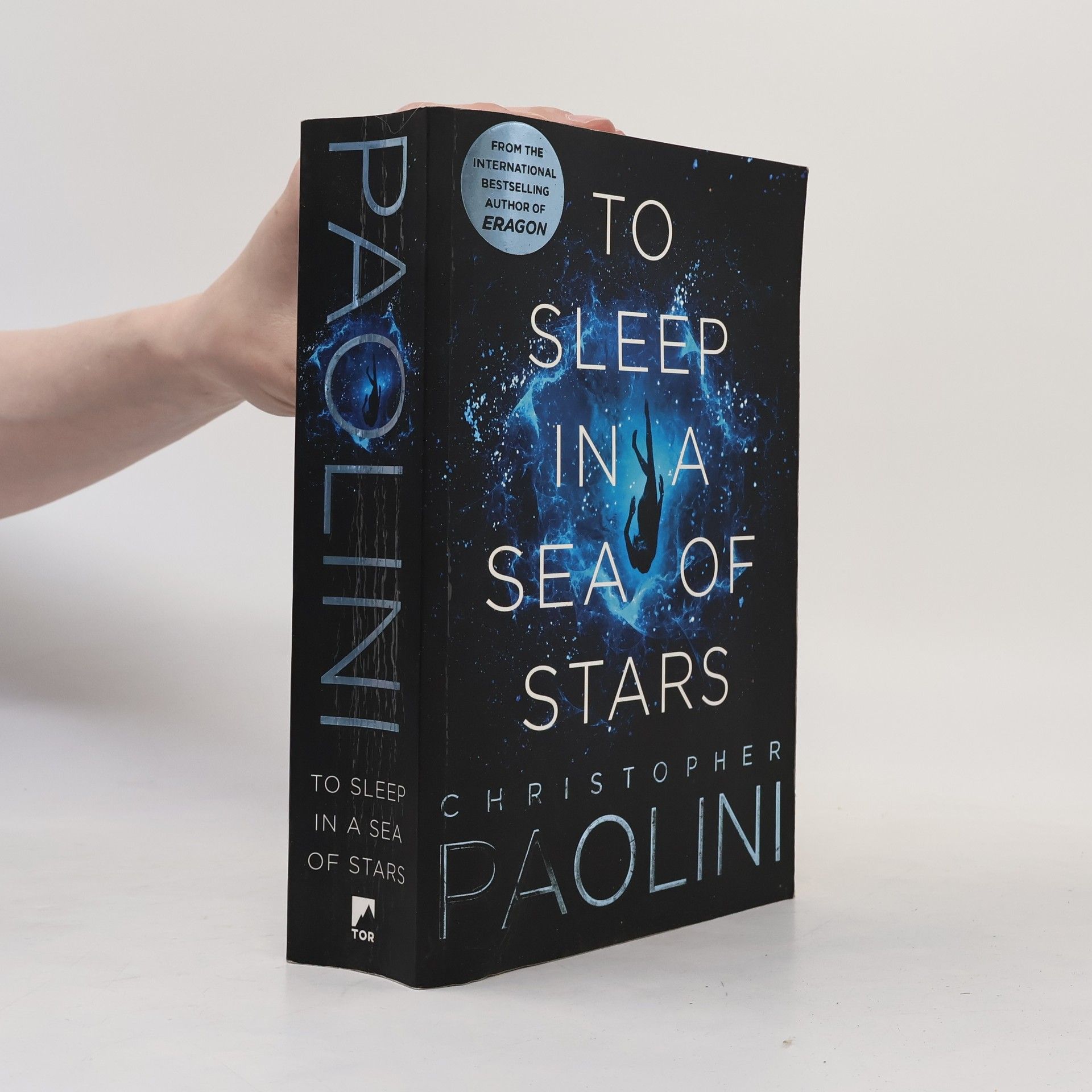 Christopher Paolini To sleep in a sea of stars