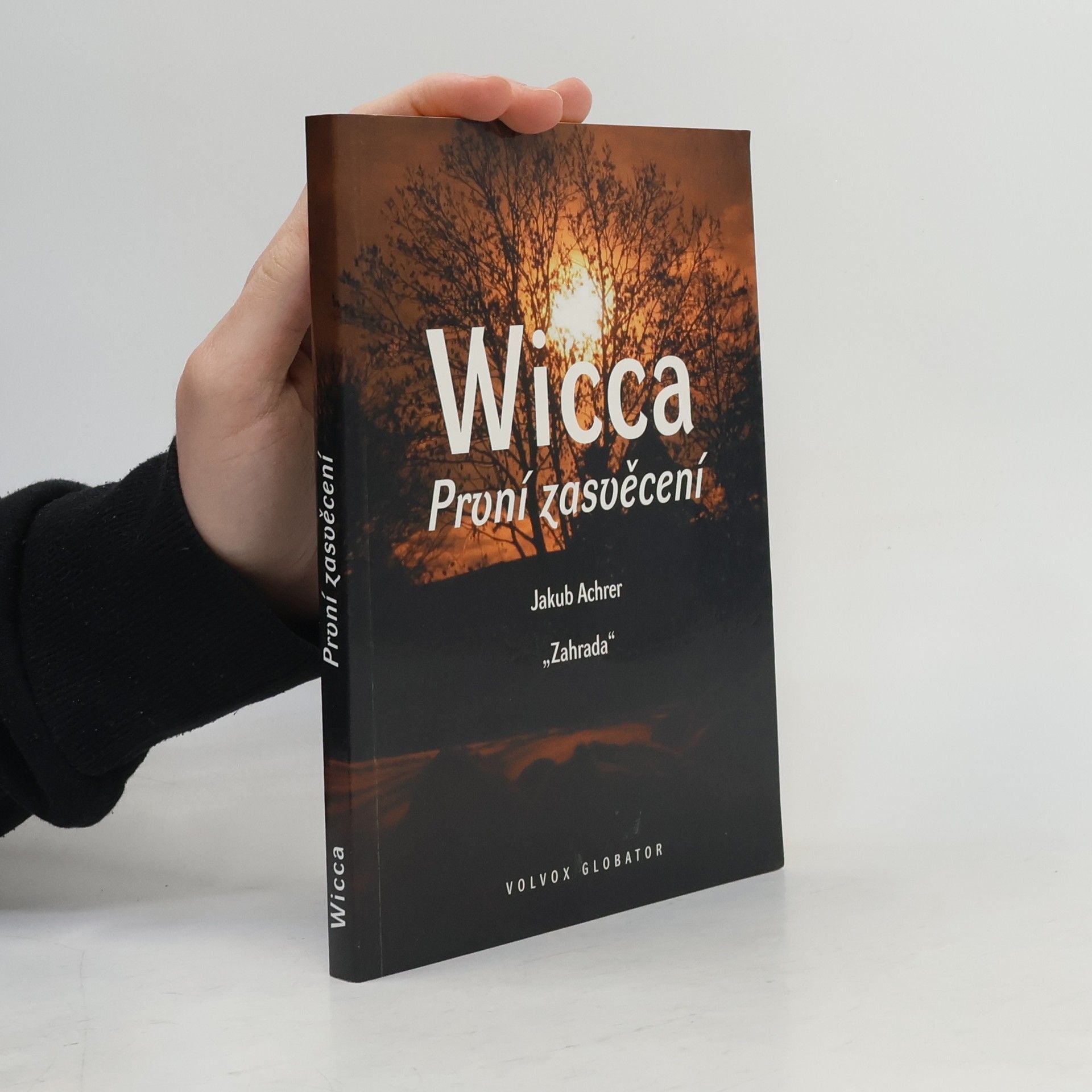 Jakub Achrer Wicca: První zasvěcení