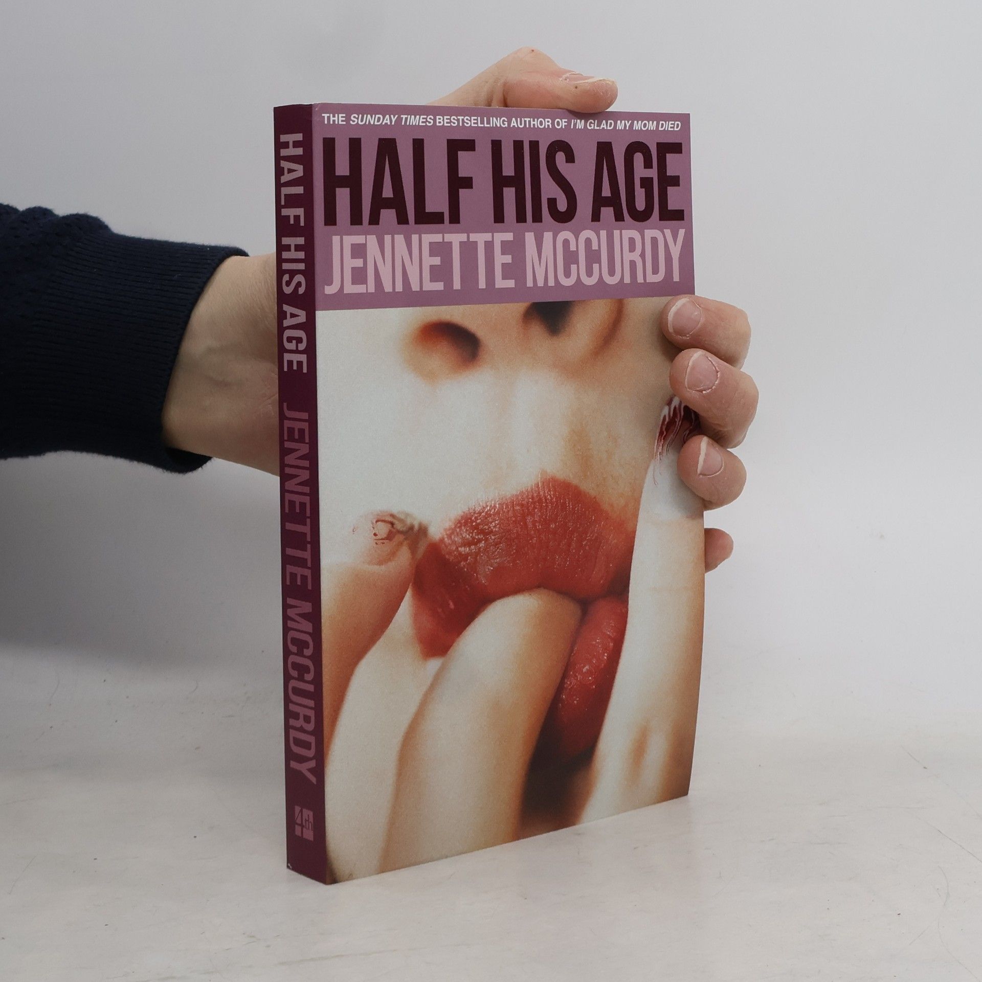 Jennette McCurdy Half His Age