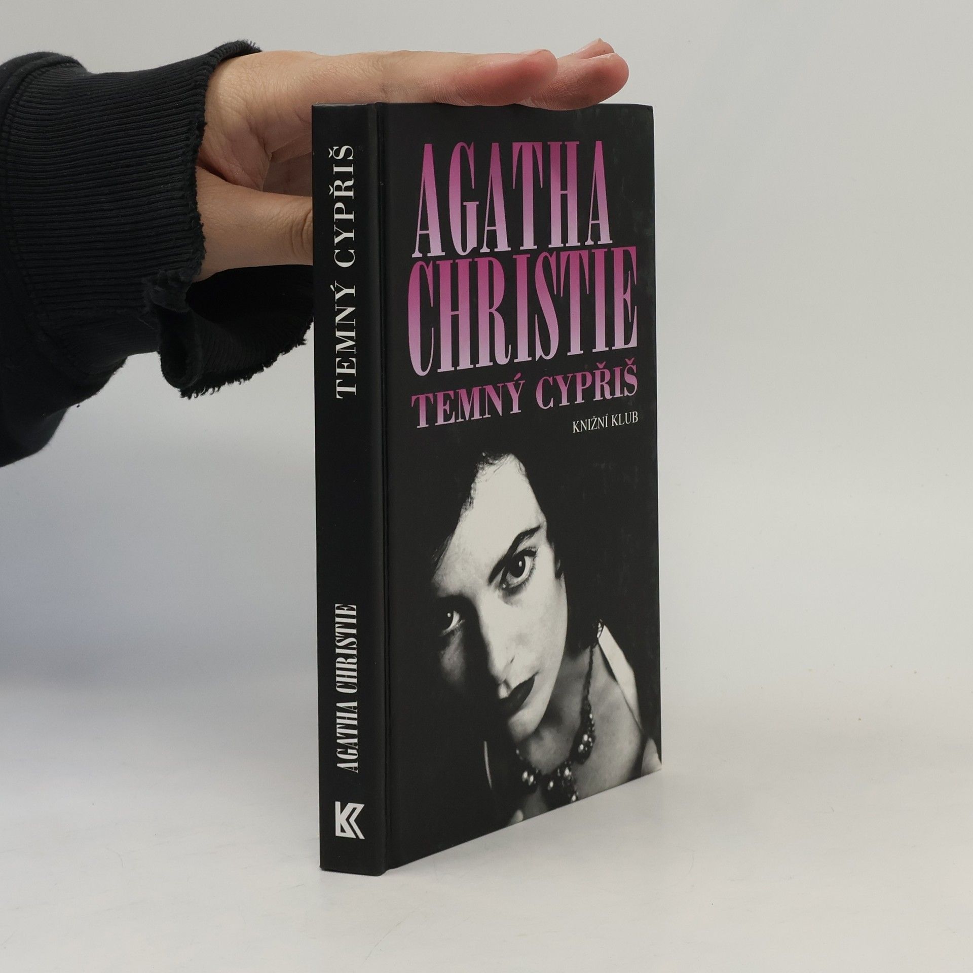 Agatha Christie Temný cypřiš