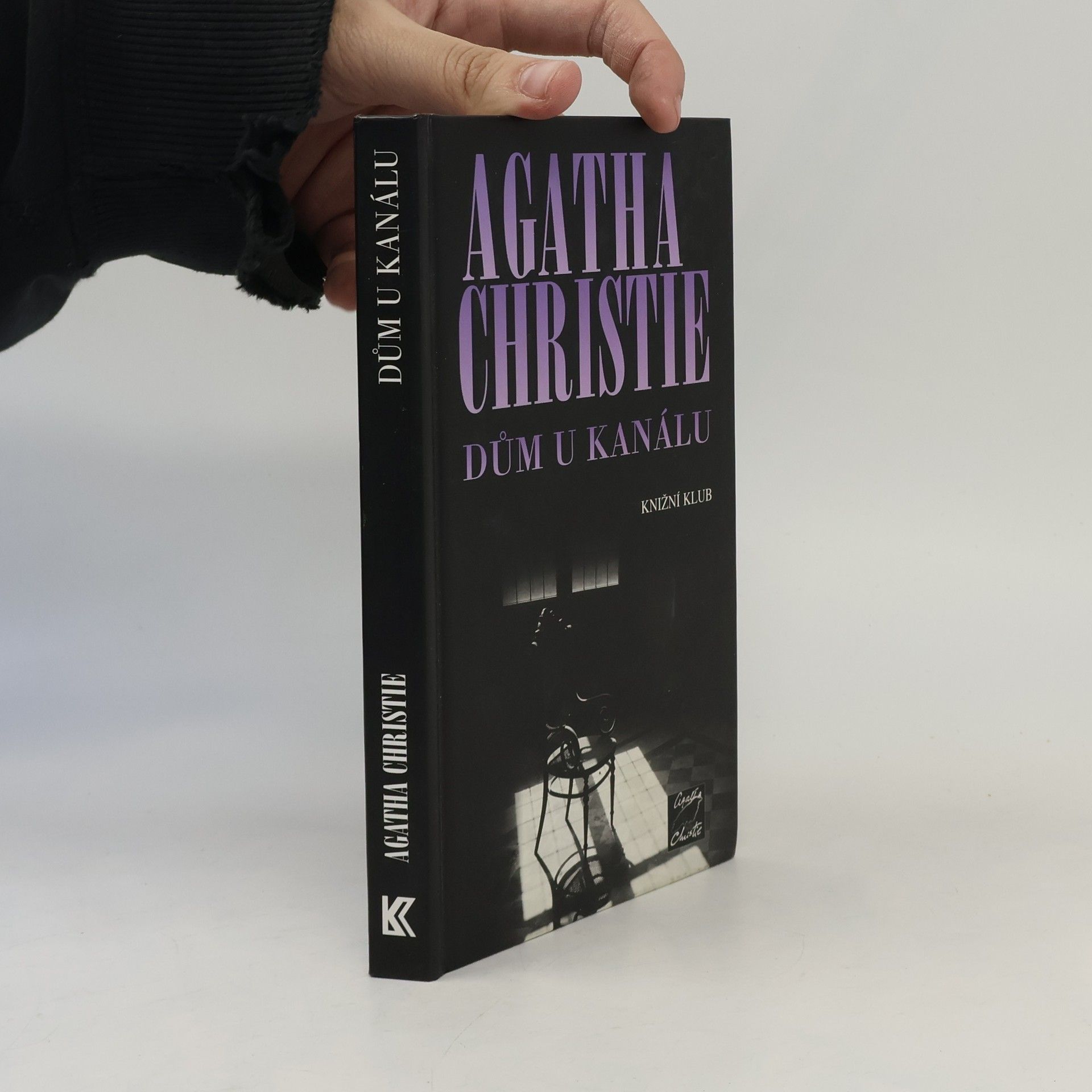 Agatha Christie Dům u kanálu