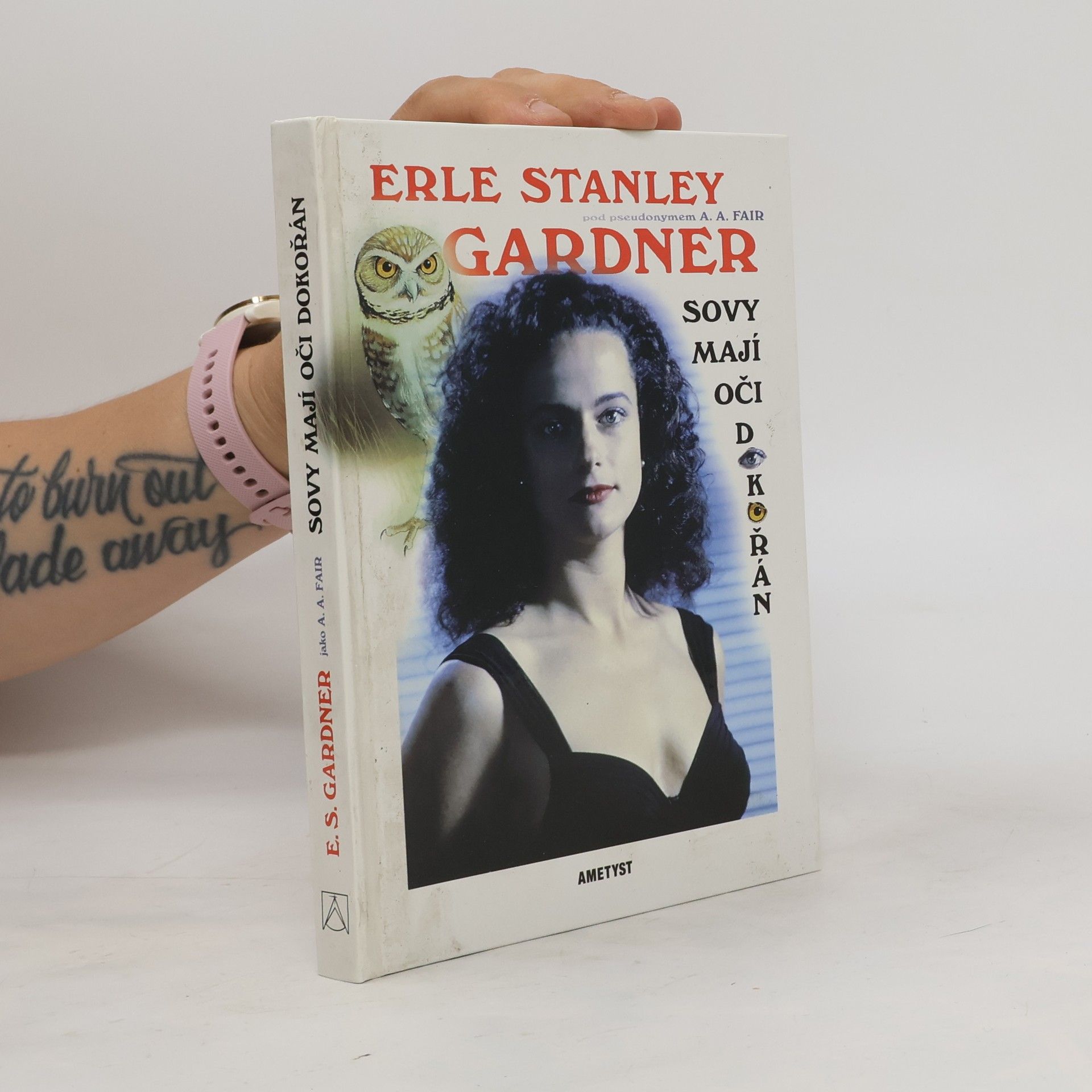 Erle Stanley Gardner Sovy mají oči dokořán