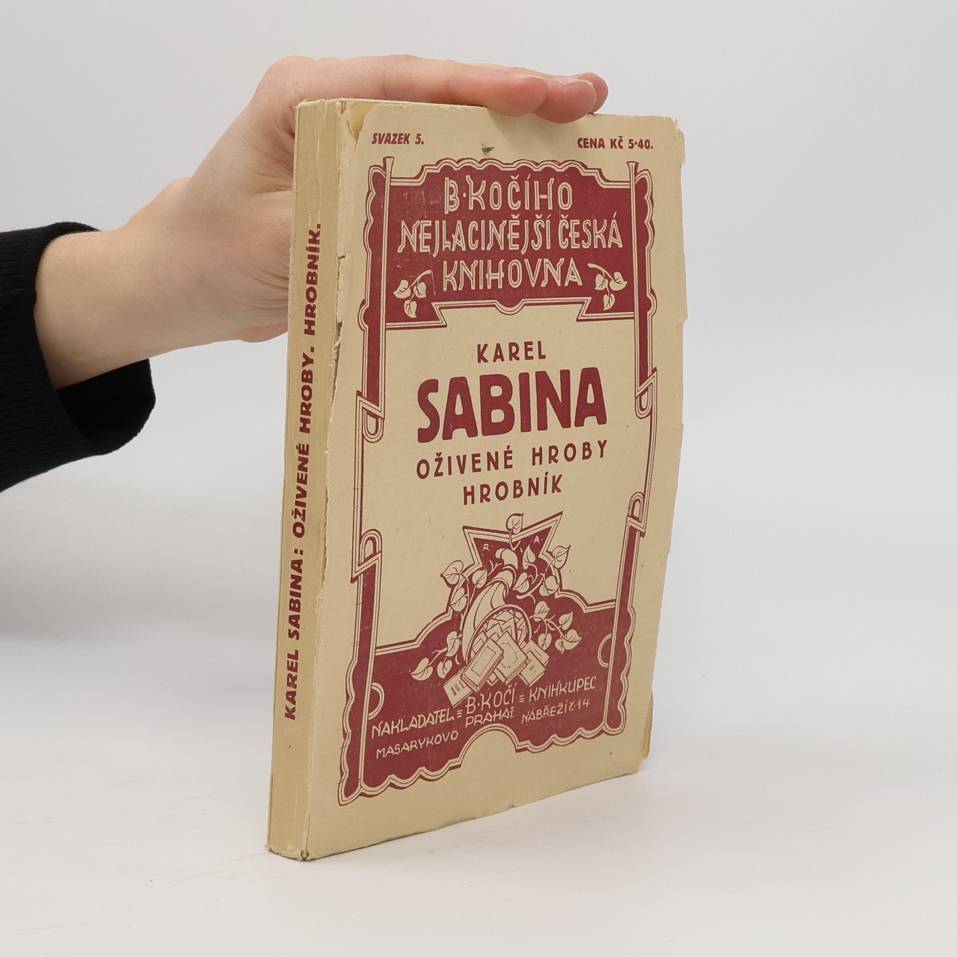 Oživené hroby. Hrobník