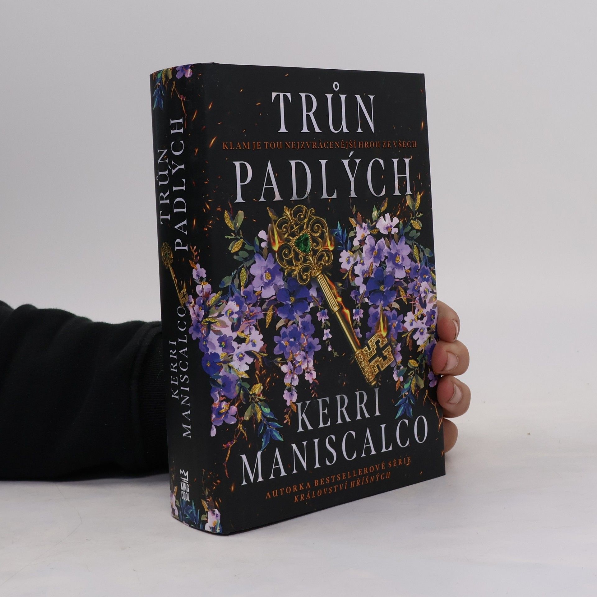 Kerri Maniscalco Trůn padlých. Princové hříchů 1