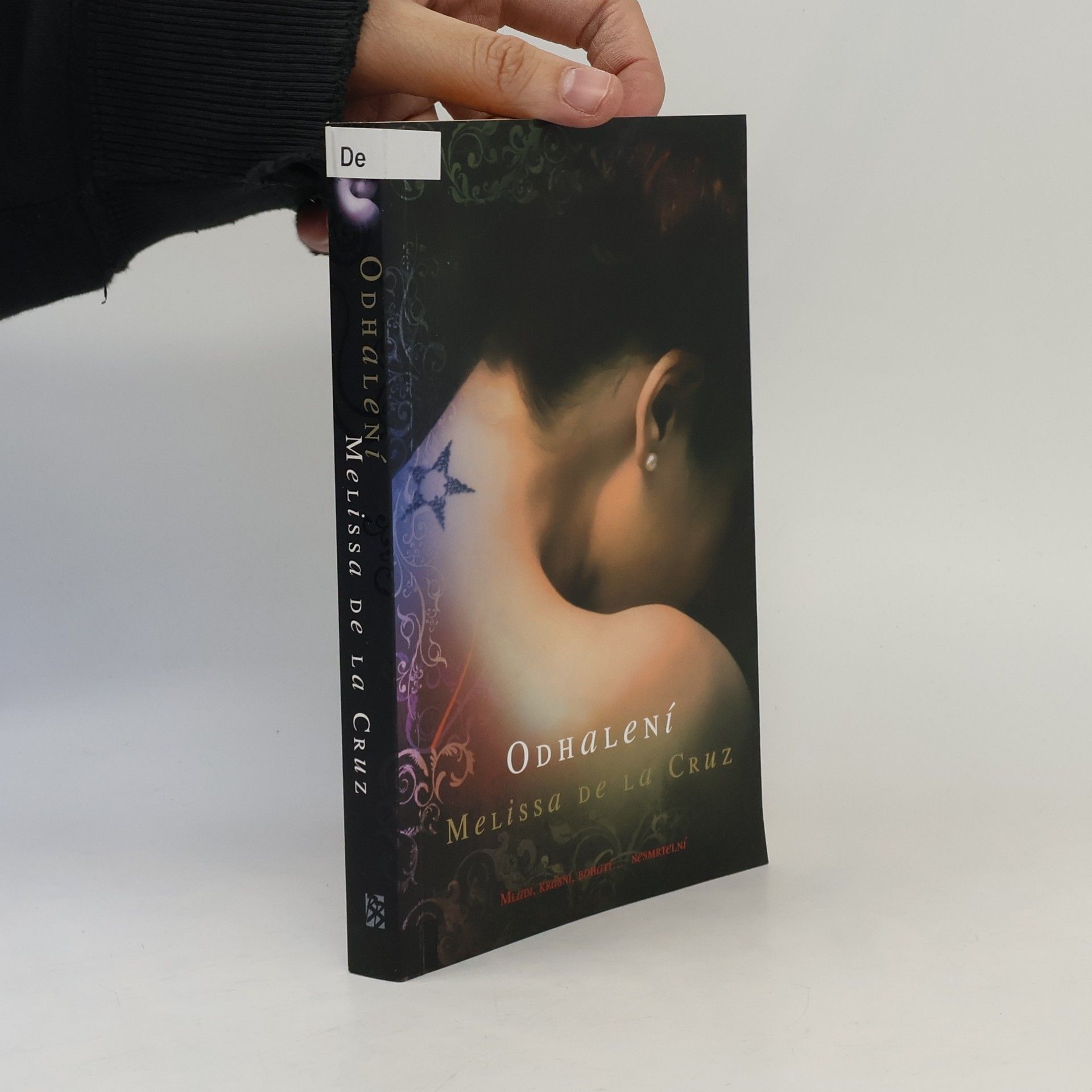 Melissa de la Cruz Odhalení