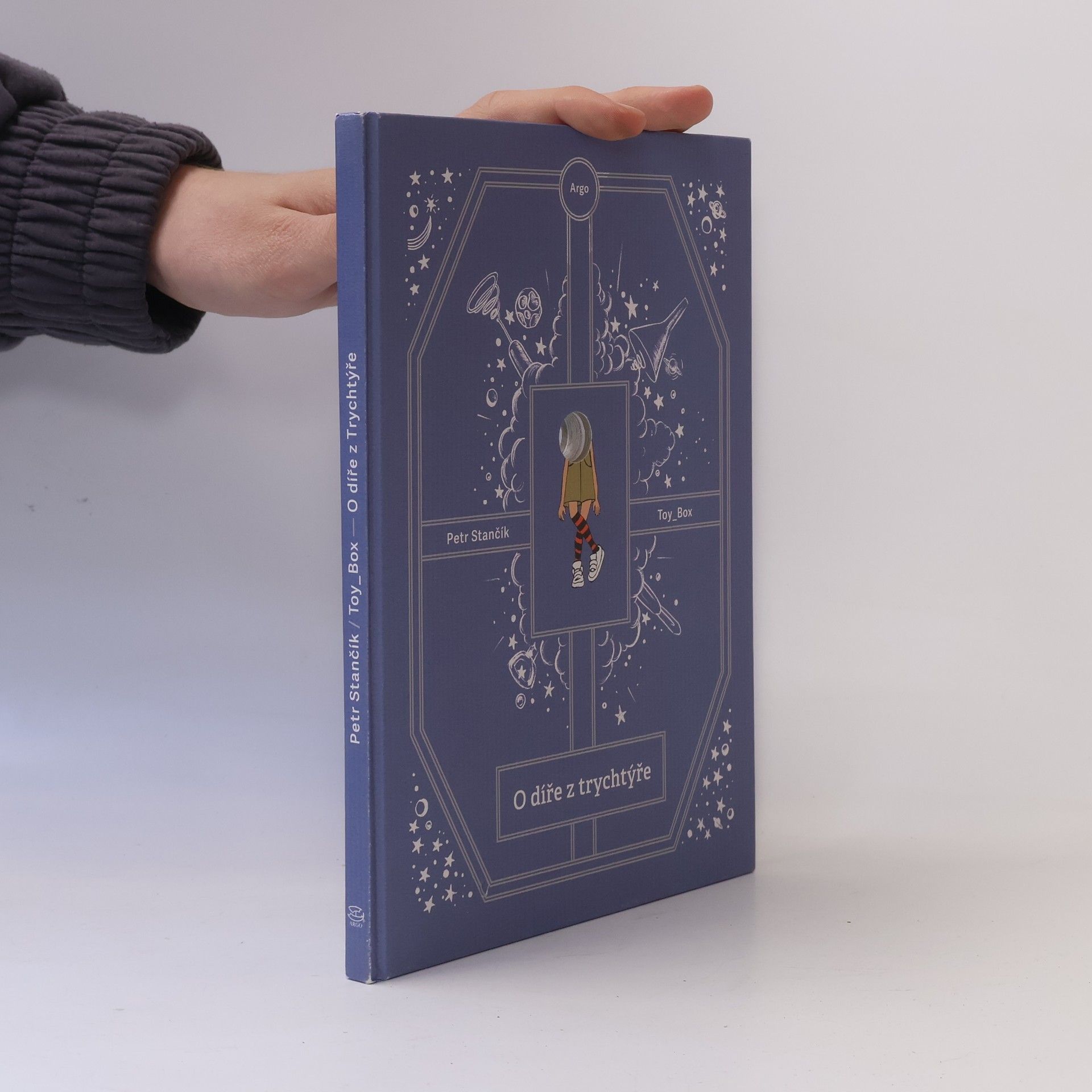 Petr Stančík O díře z trychtýře