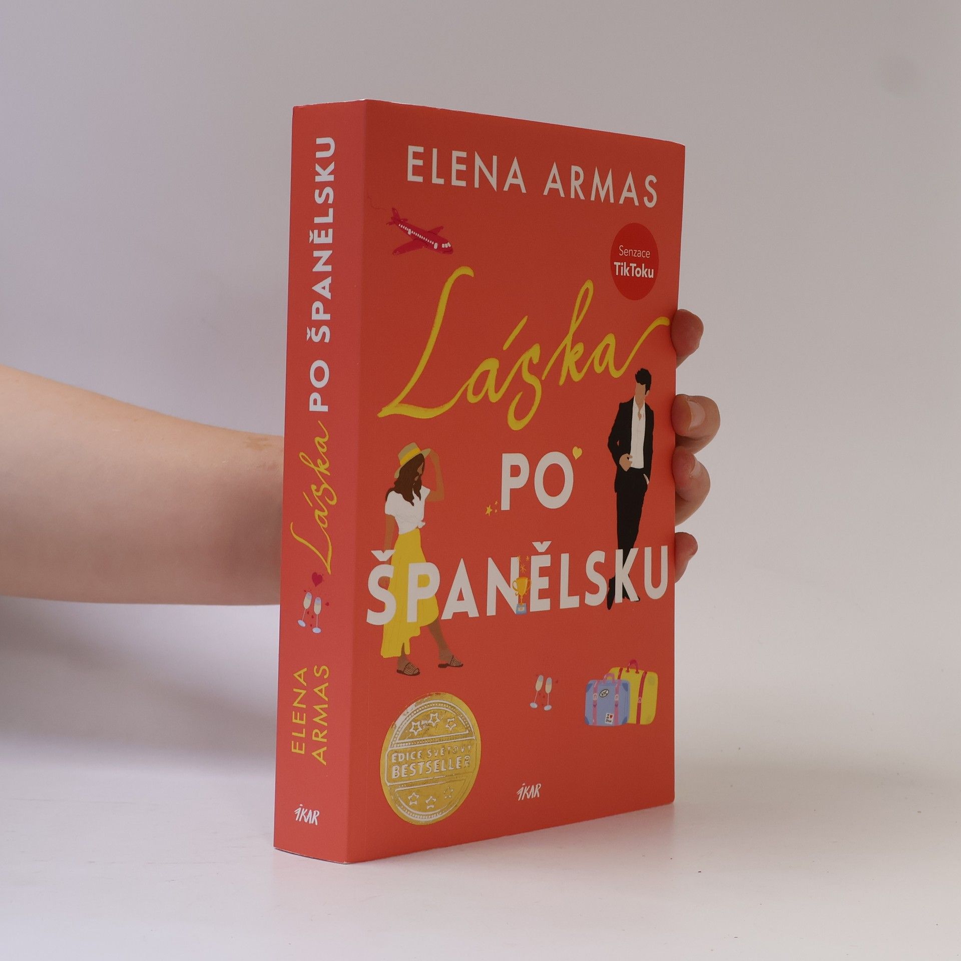 Elena Armas Láska po španělsku