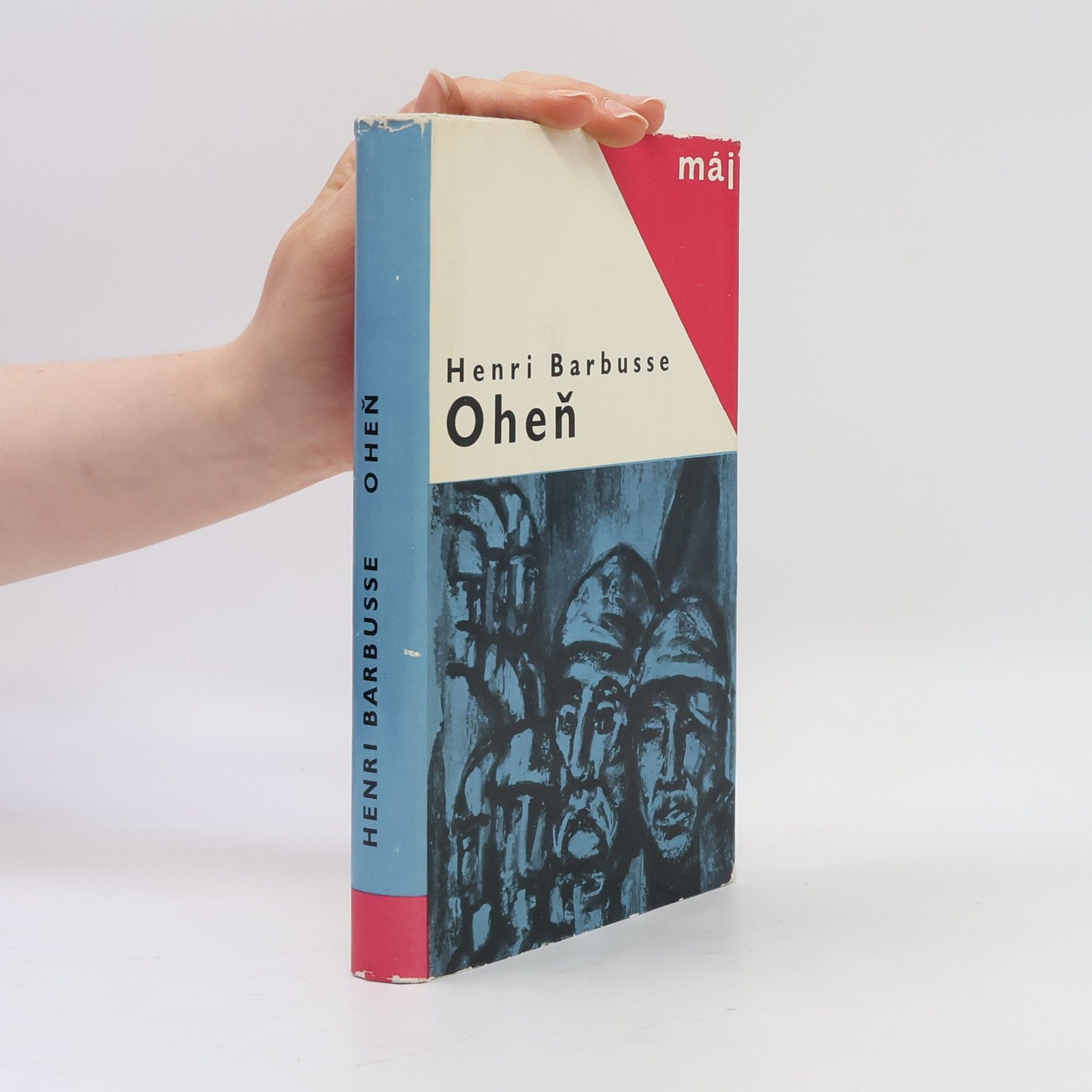 Oheň