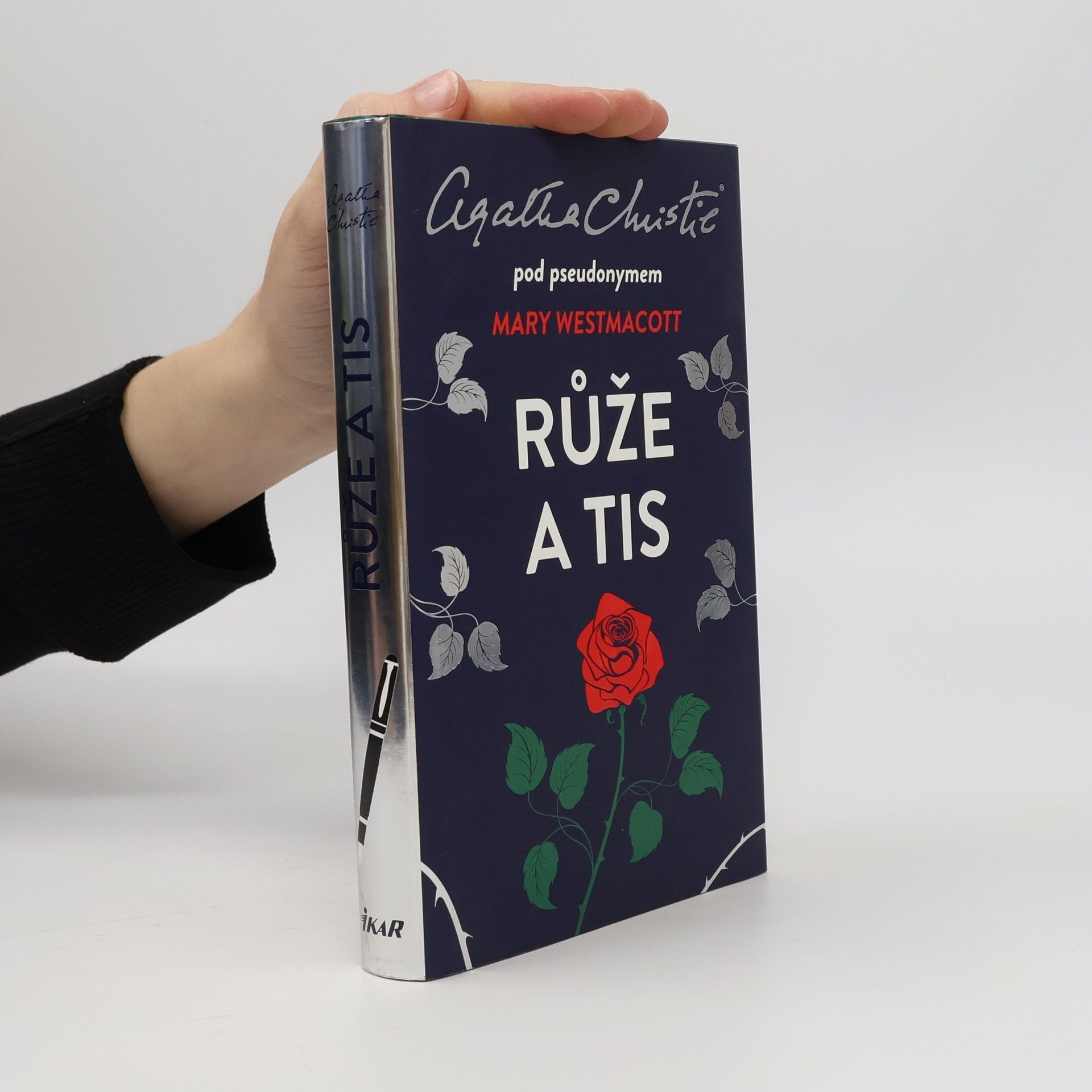 Agatha Christie Růže a tis