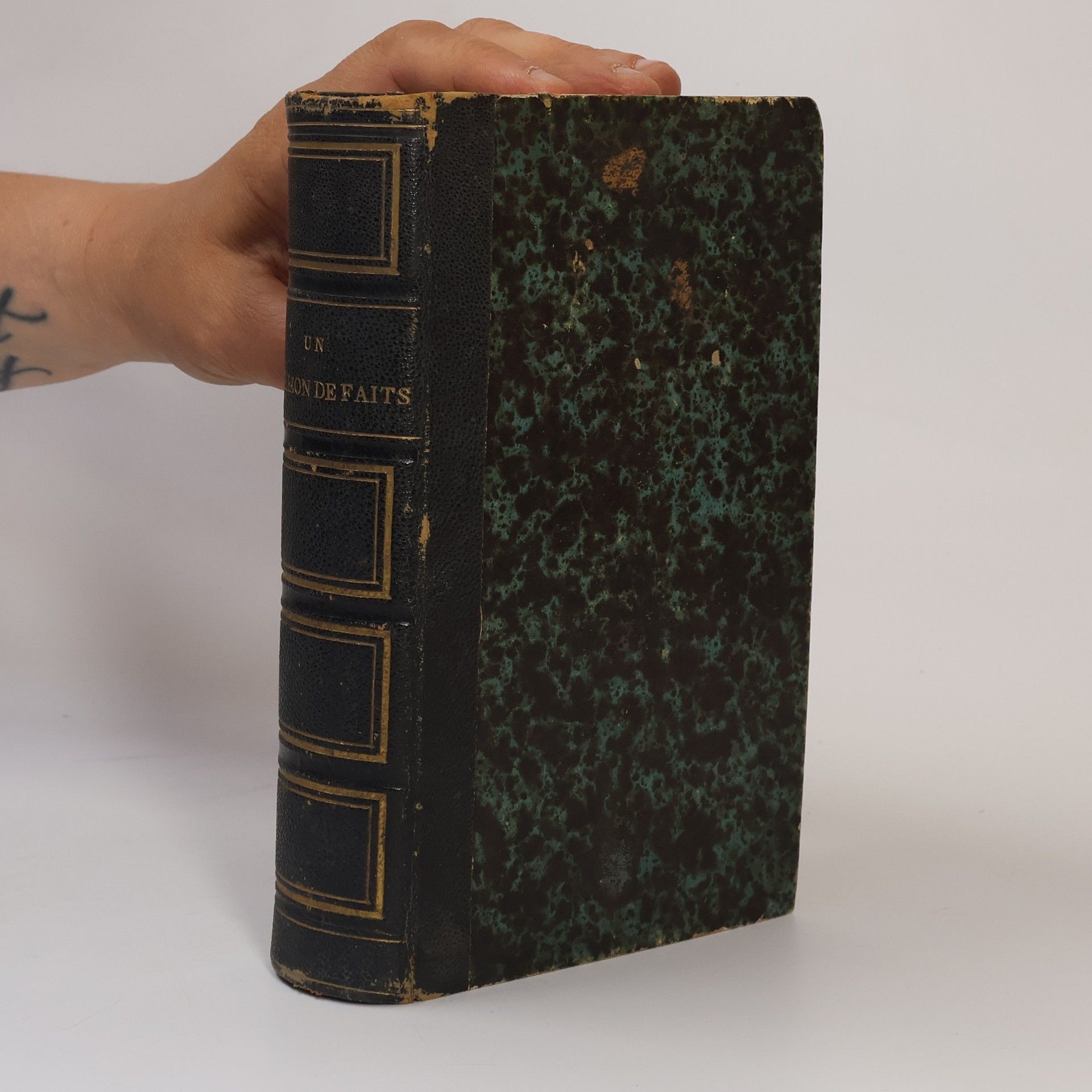 Various authors Un Million de Faits