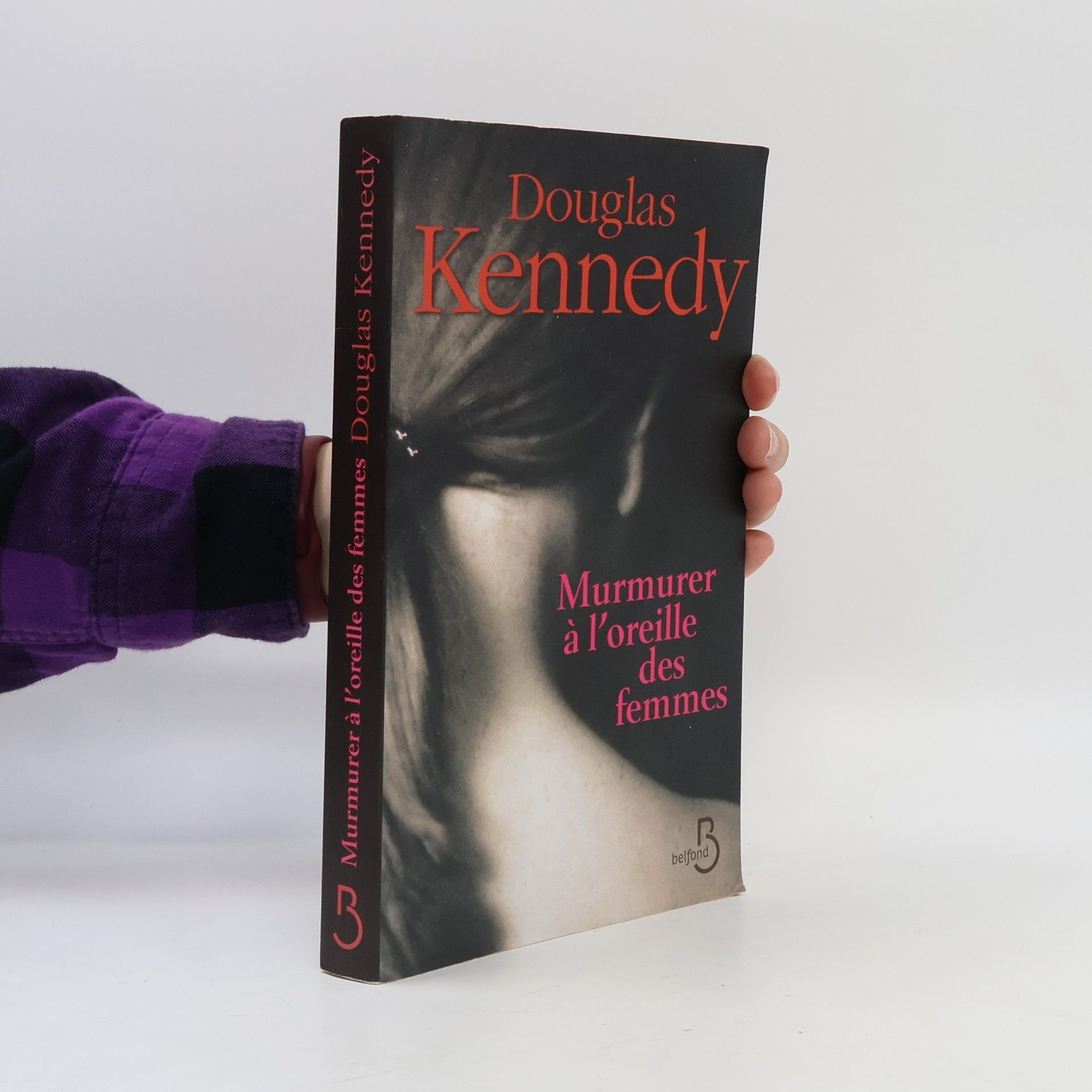 Murmurer à l'oreille des femmes