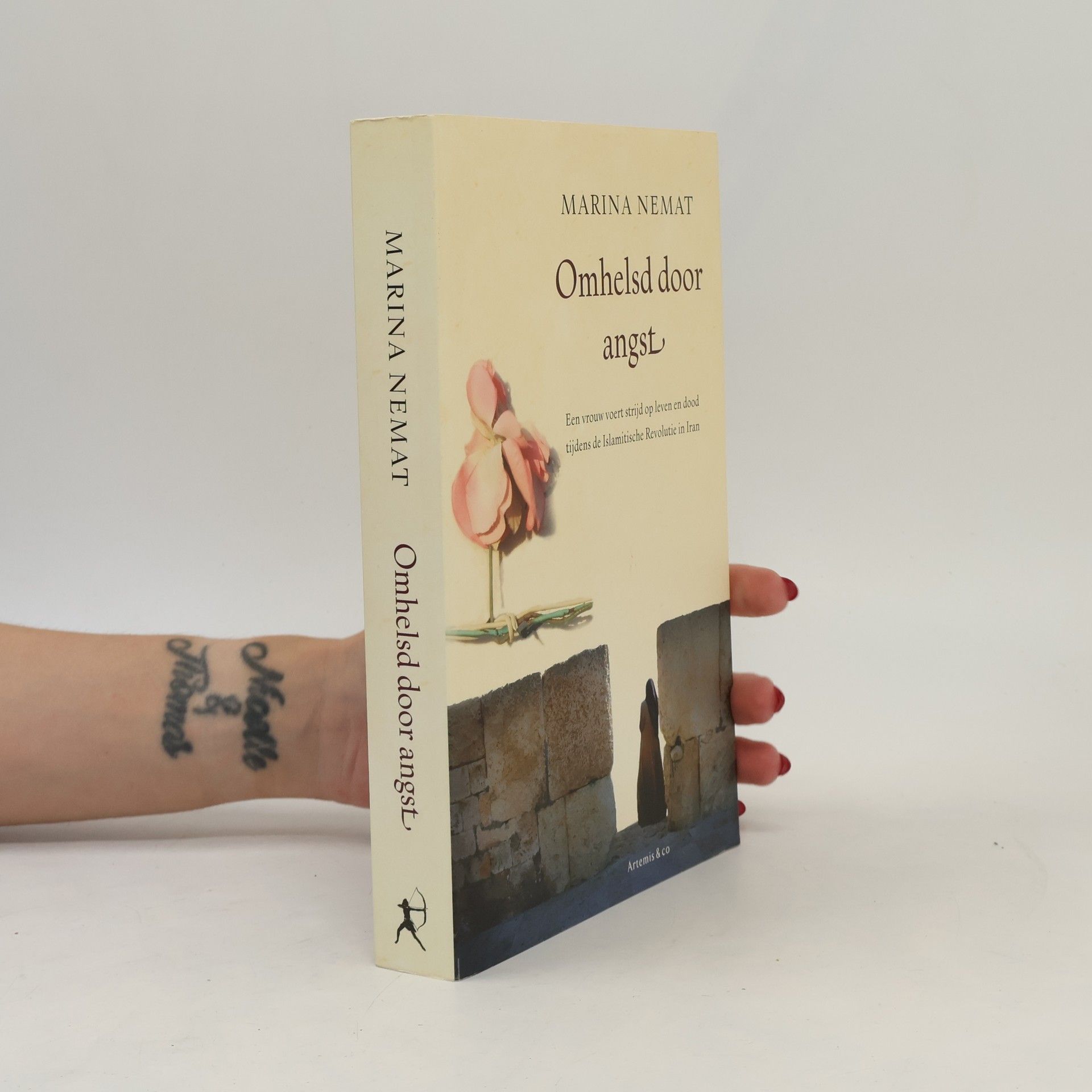 Marina Nemat Omhelsd door angst