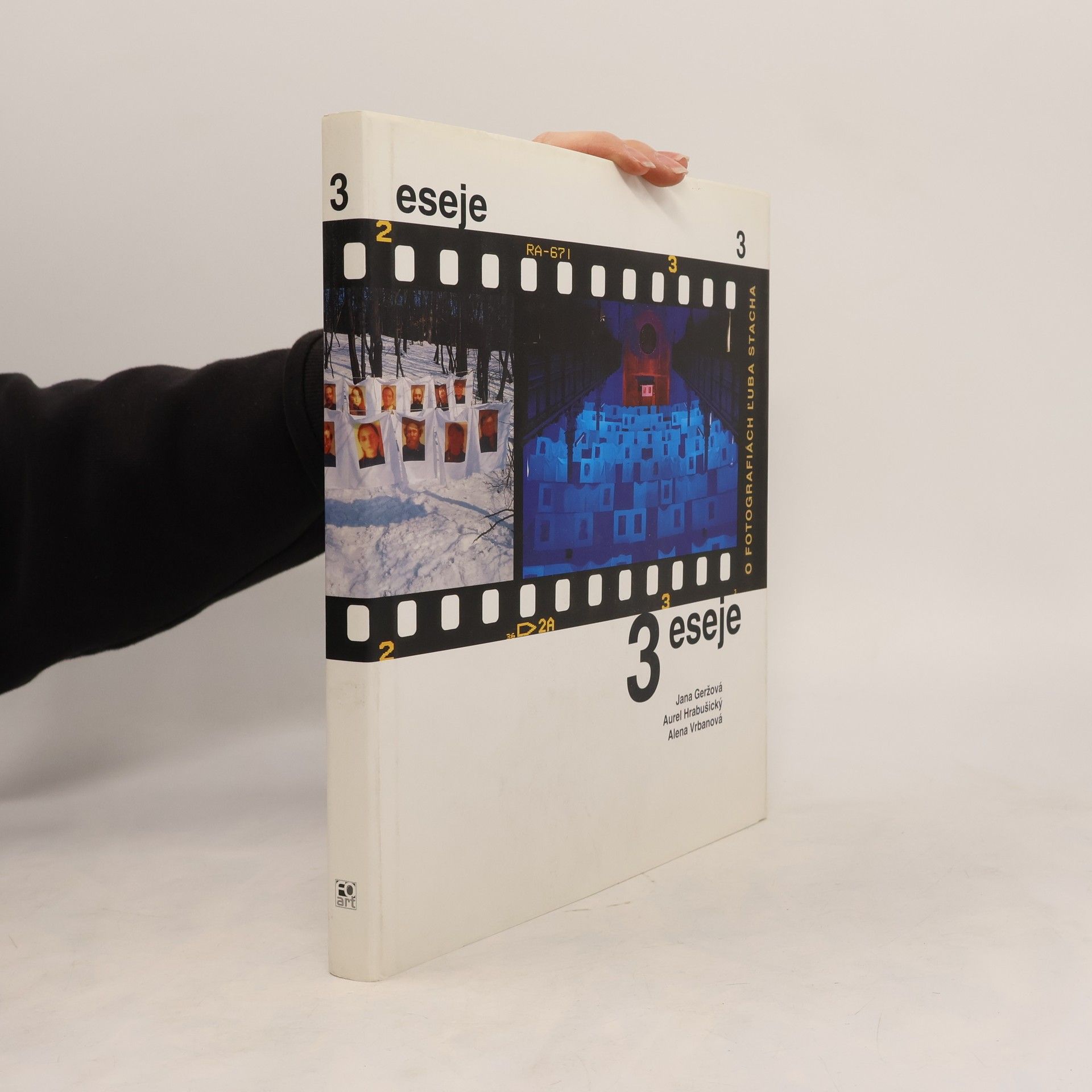 Various authors 3 eseje