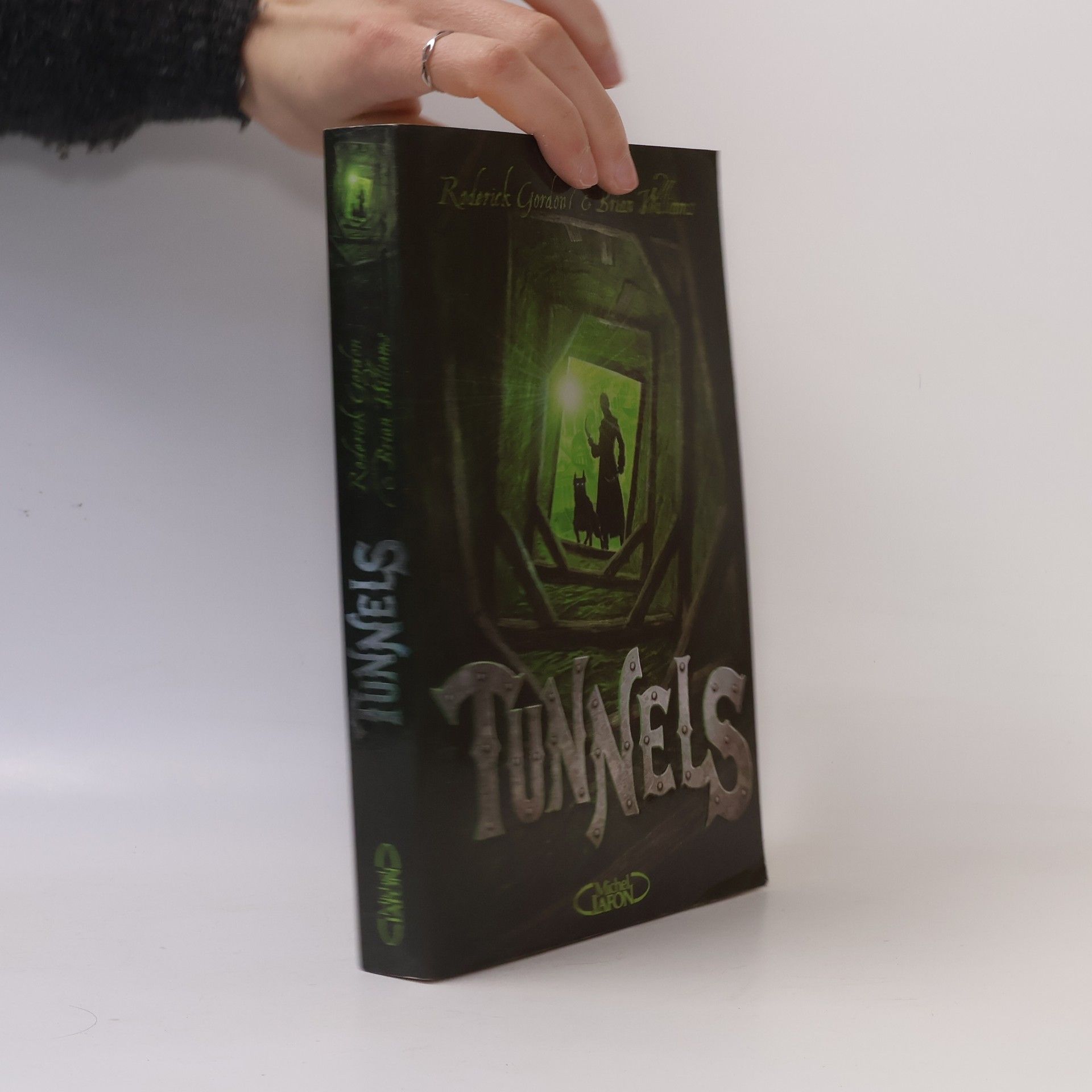 Roderick Gordon Tunnels